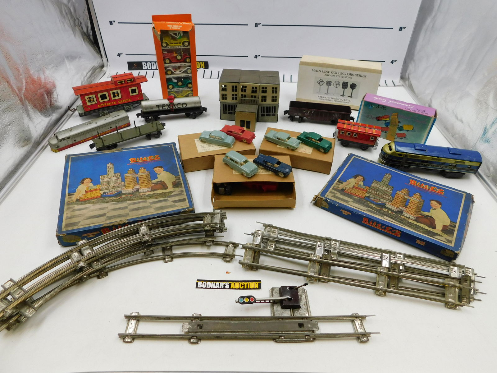 Mixed Lot of Train Items (1 of 12)