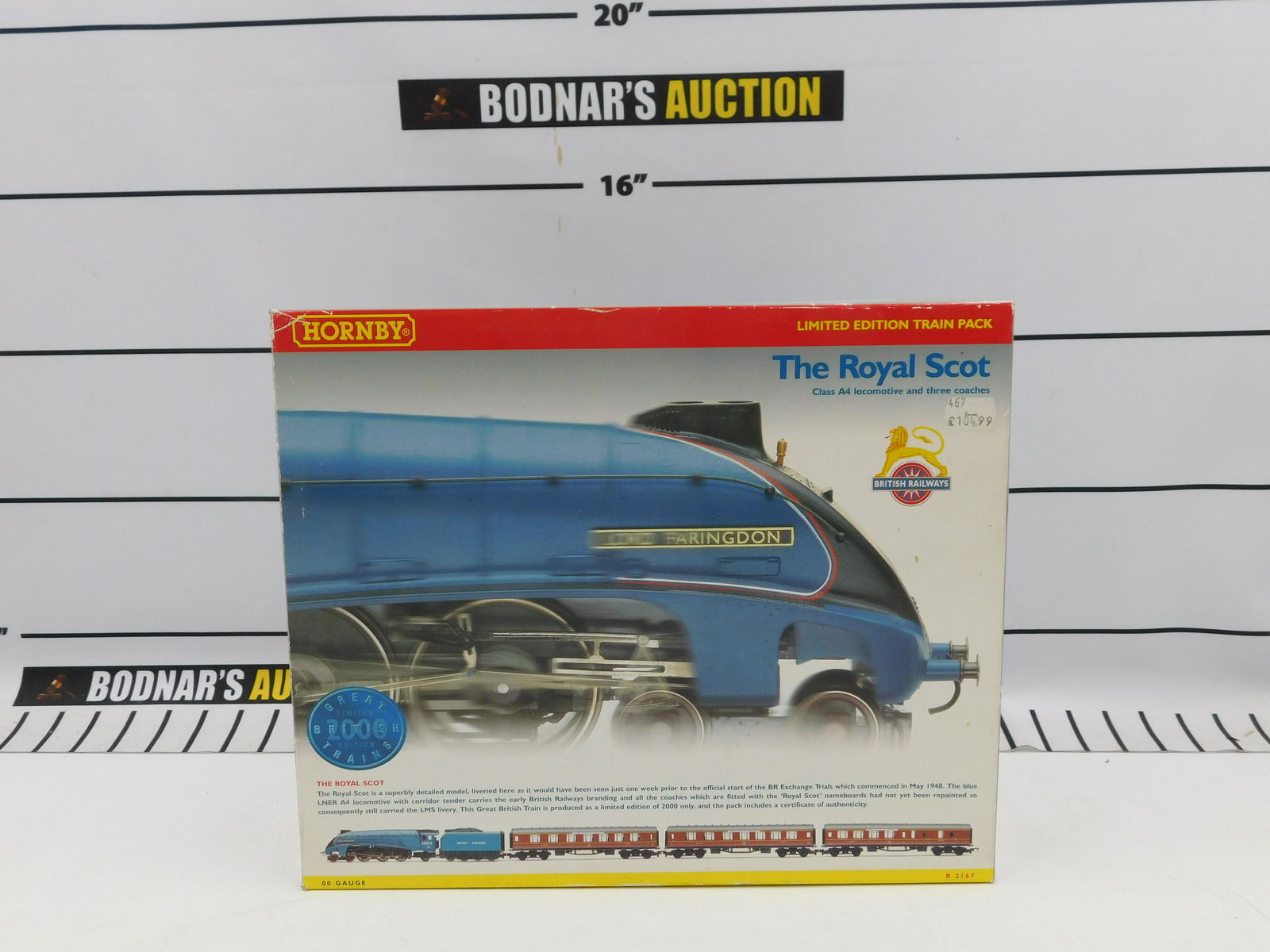 Hornby 00 Gauge The Royal Scot Train Set (1 of 4)