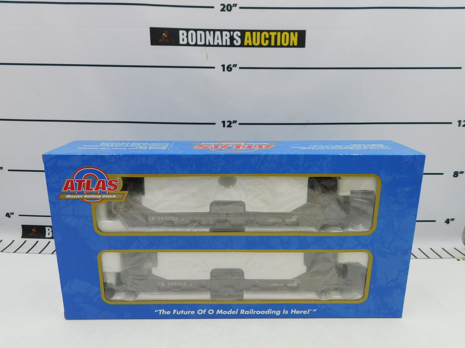 Atlas O Gauge Gunderson Stack Cars #8912-2 (1 of 3)