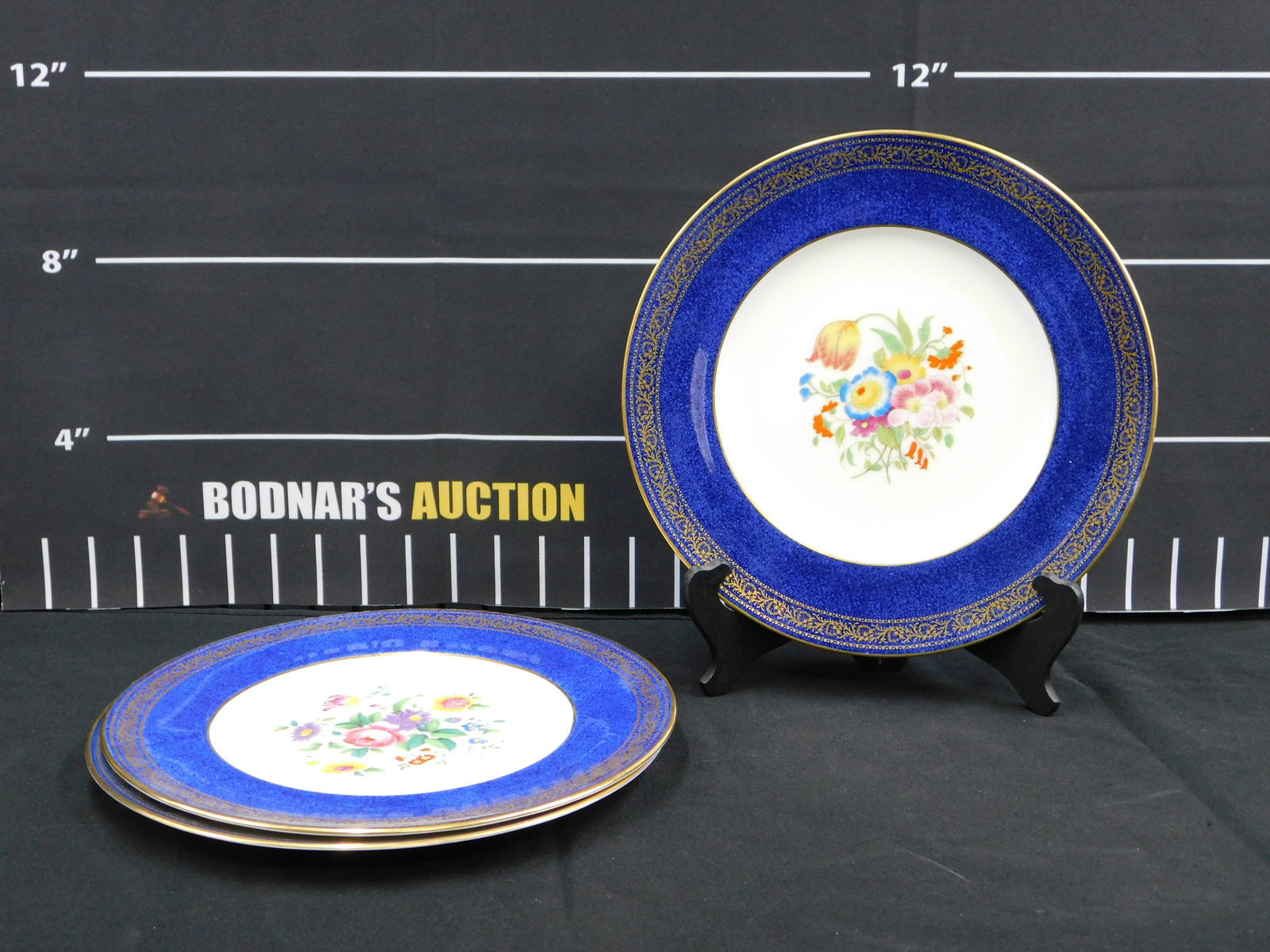 Set of 3 Cauldon Hand Painted Dinner Plates: Set of 3 Cauldon Hand Painted Dinner Plates. Measures 10.5" in diameter. All invoices must be paid within 24 hours of the sale. This auction is Local Pick Up, Shipping with Liveauctioneers Live Ship,