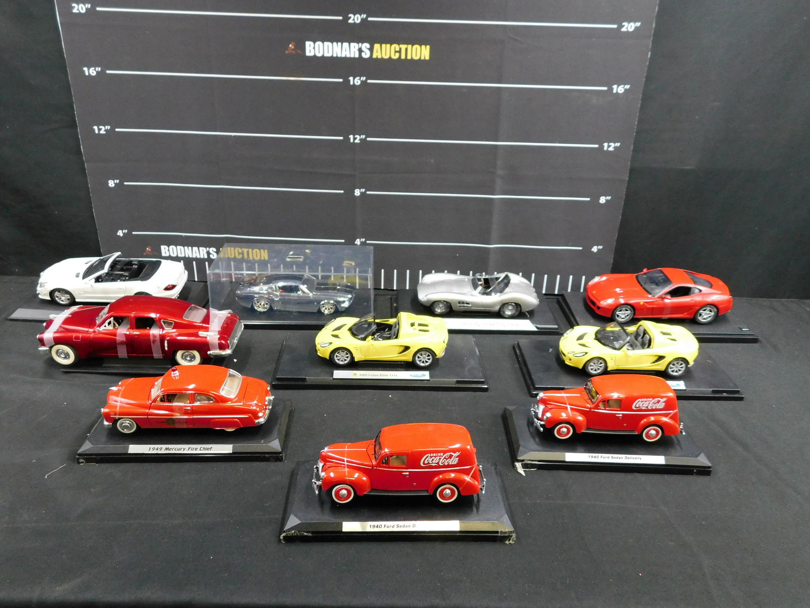 Lot of 10 Diecast Vehicles - 1:18 and 1:24 Scale (1 of 4)