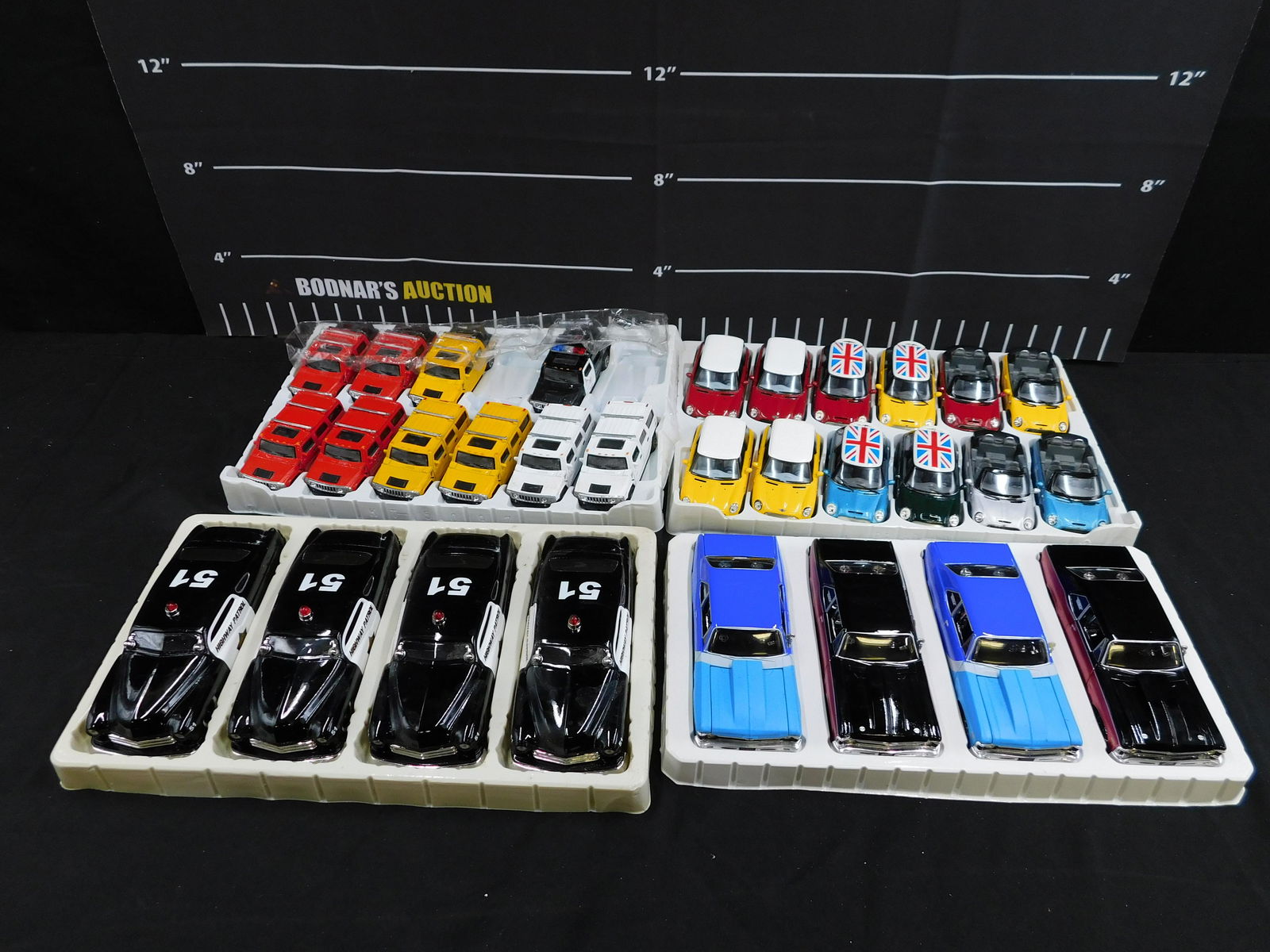 Lot of 30 Mixed Scale Diecast Vehicles (1 of 5)