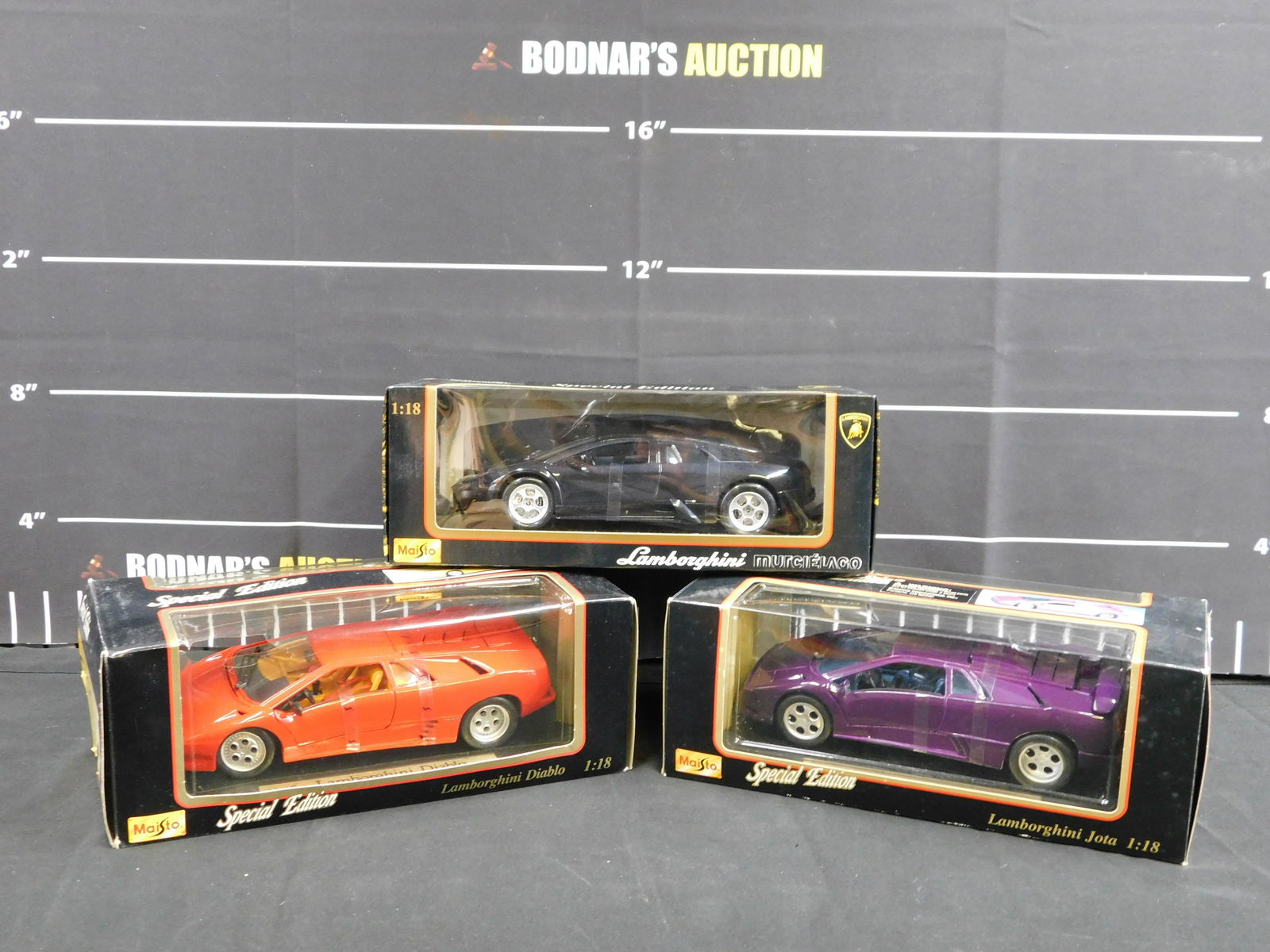 Lot of 3 Maisto Lamborghini 1:18 Scale Diecast (1 of 6)