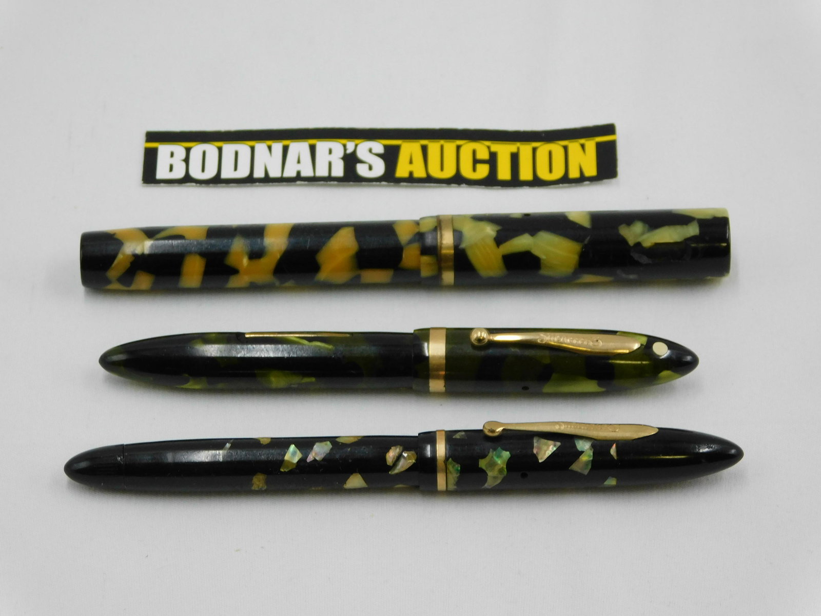 Lot of 3 Sheaffer Pens (1 of 7)