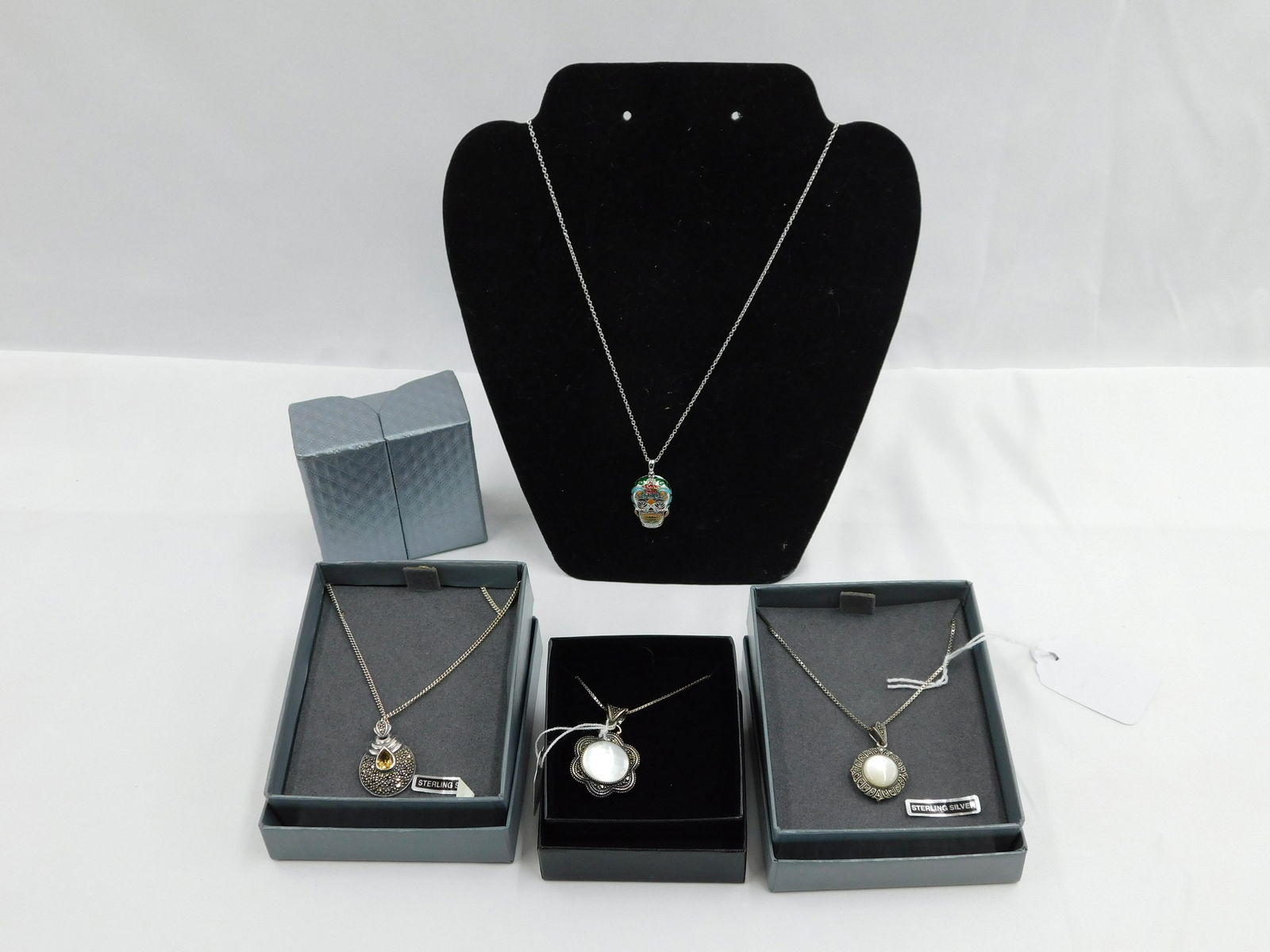 Lot of 4 Sterling Silver Pendant Necklaces (1 of 10)