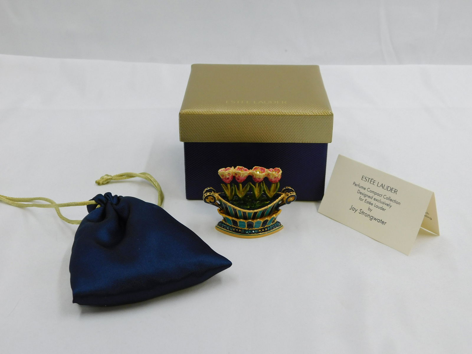 Jay Strongwater Estee Lauder Tulip Quartet Compact (1 of 6)