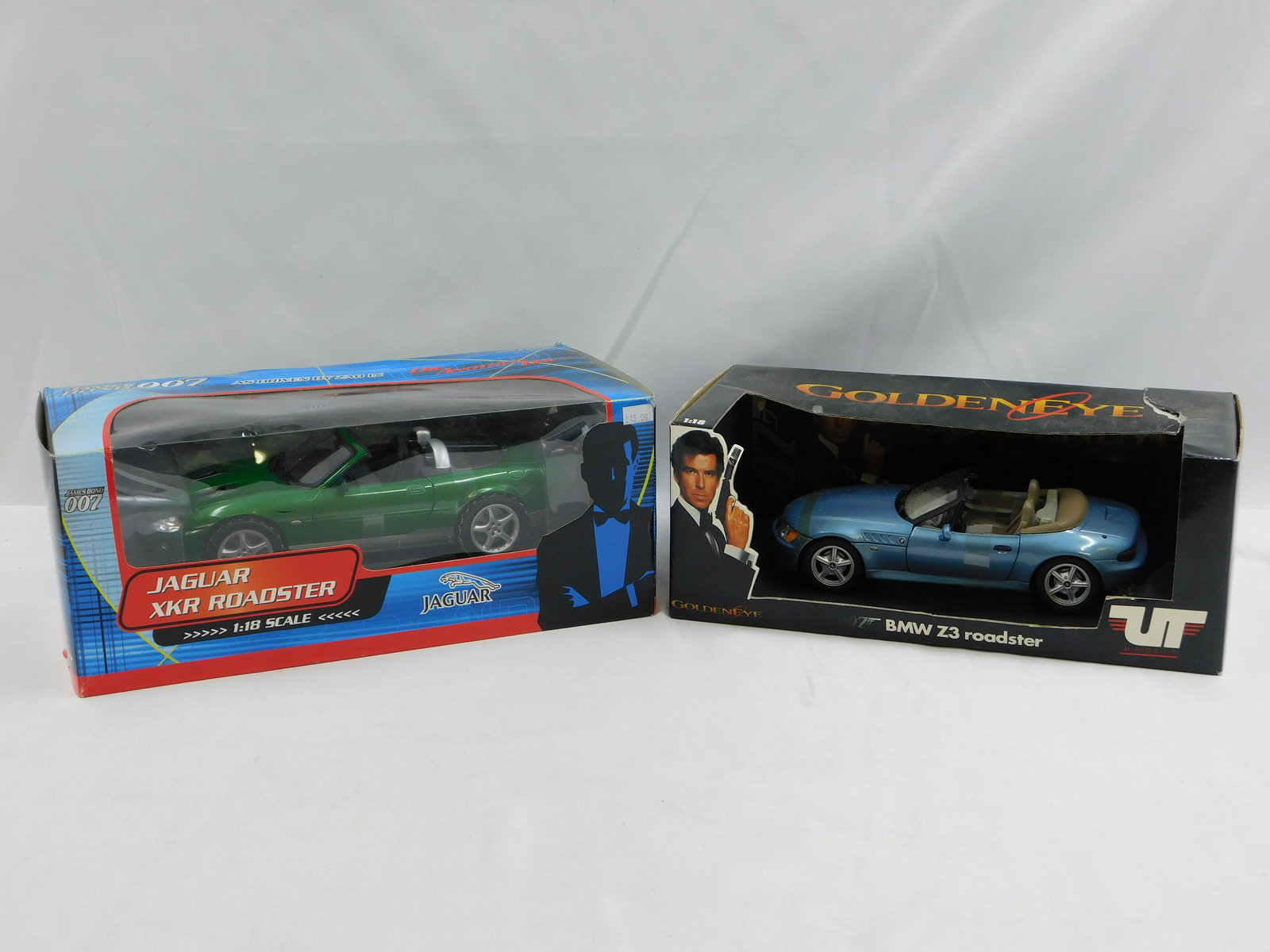 Lot of 2 James Bond Diecast Cars (1 of 9)
