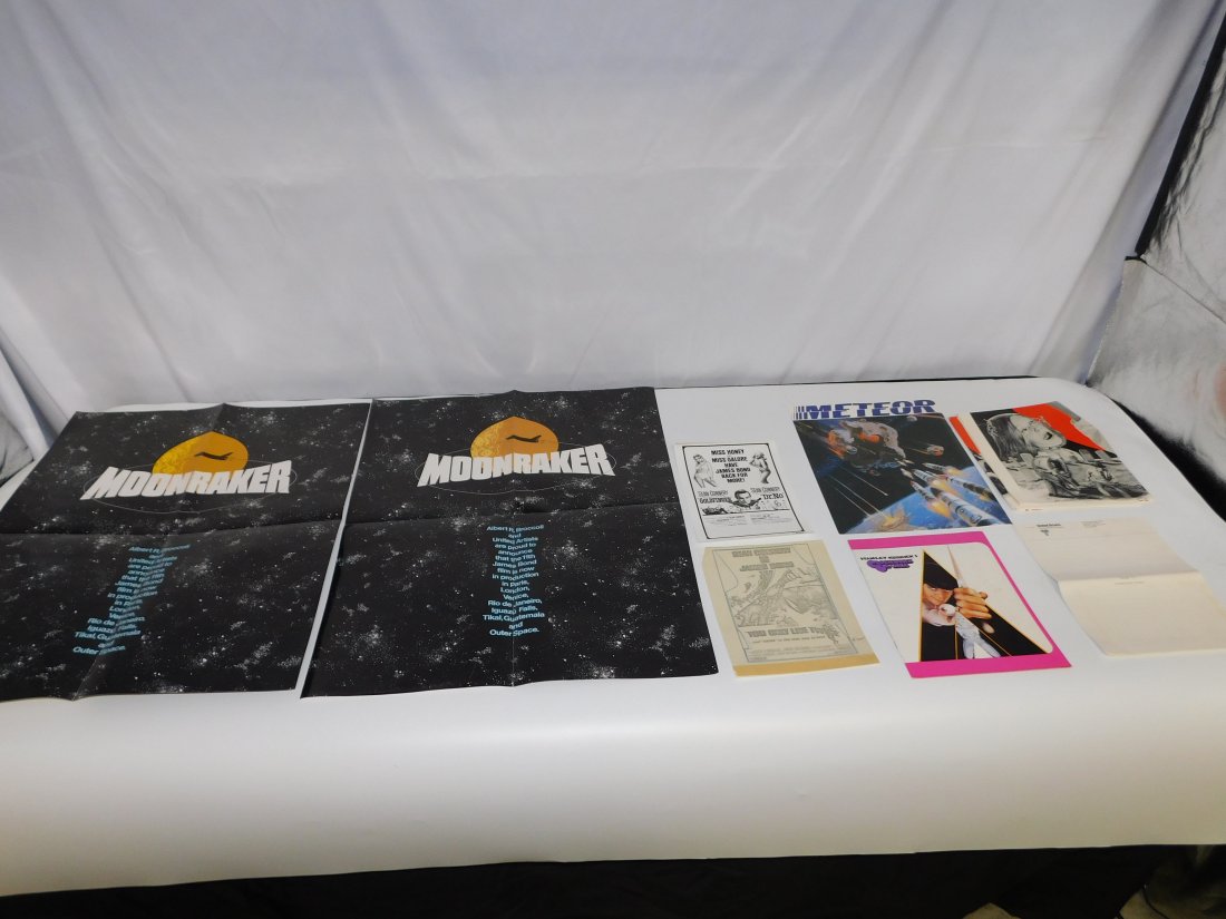 Mixed Lot of Movie Memorabilia (1 of 7)