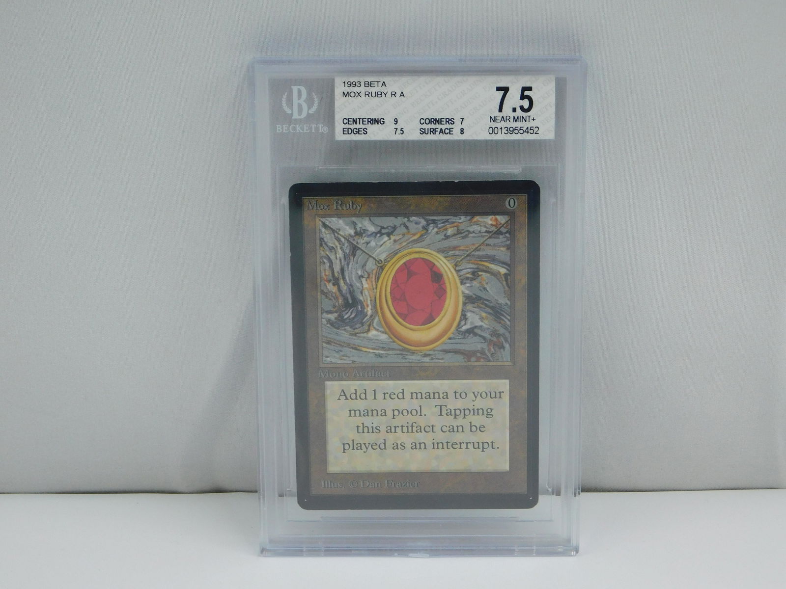 MTG Beta Mox Pearl BGS Graded 7.5 (1 of 4)