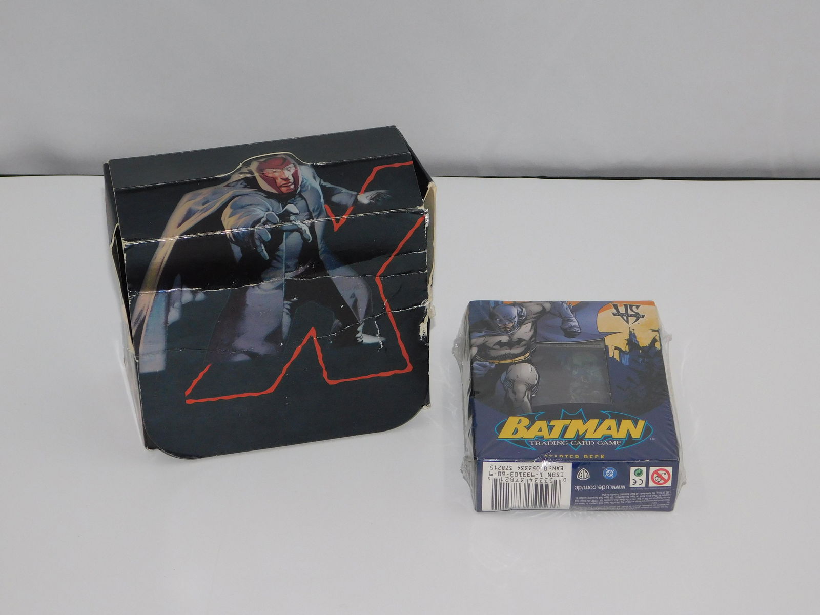 Lot of Superhero Trading Cards (1 of 6)