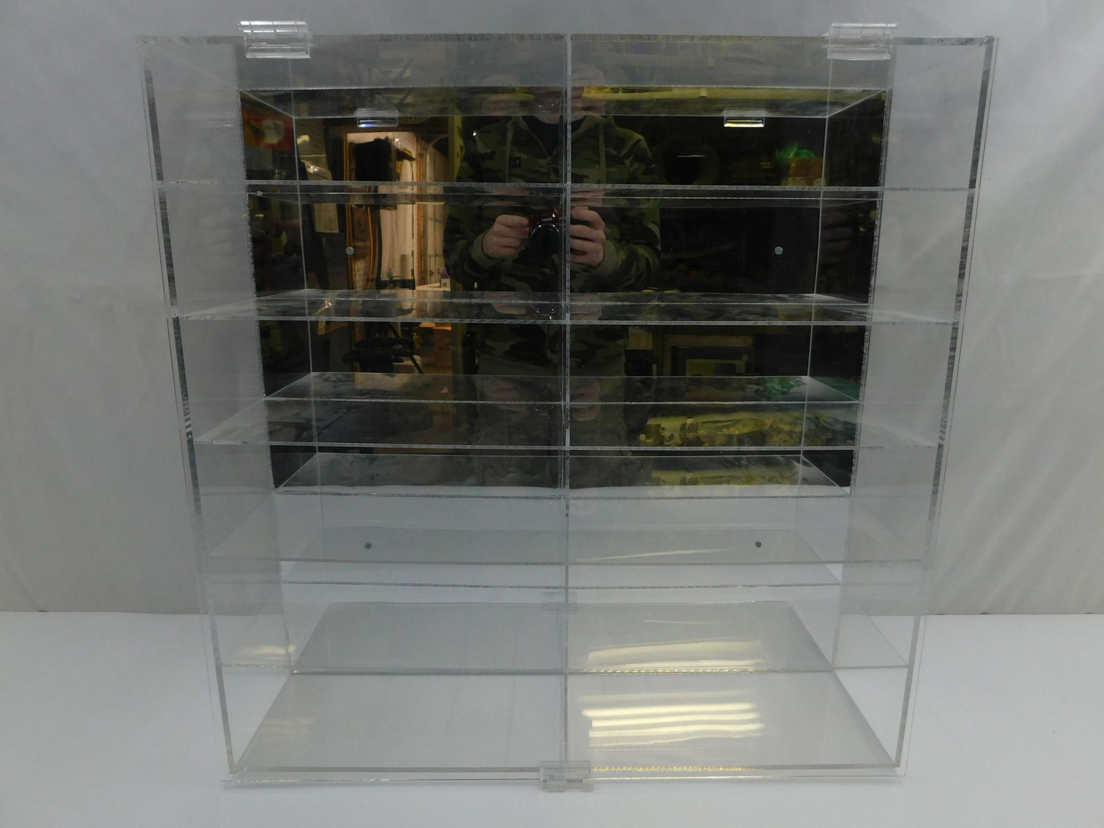 Lucite Case for Diecast Cars - Fits 1:18 Scale (1 of 2)