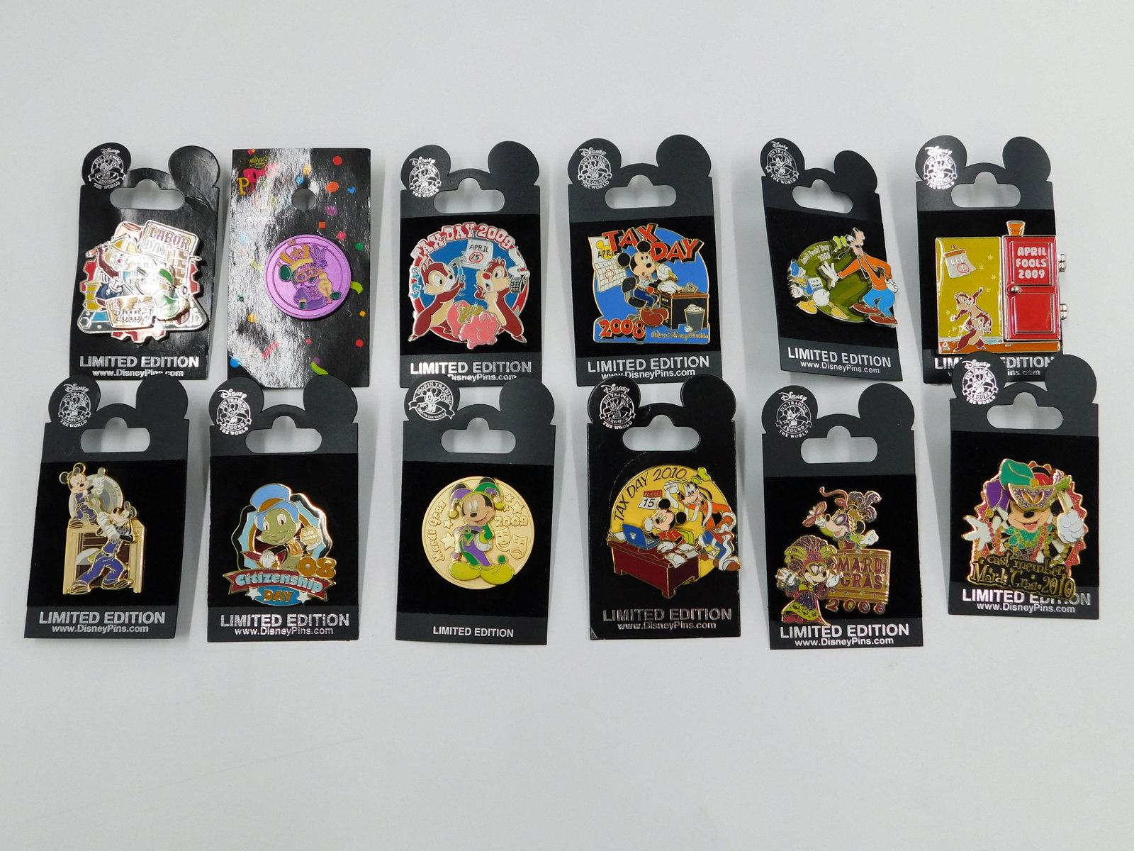 Lot of 12 Disney Holiday/Special Day Pins (1 of 4)