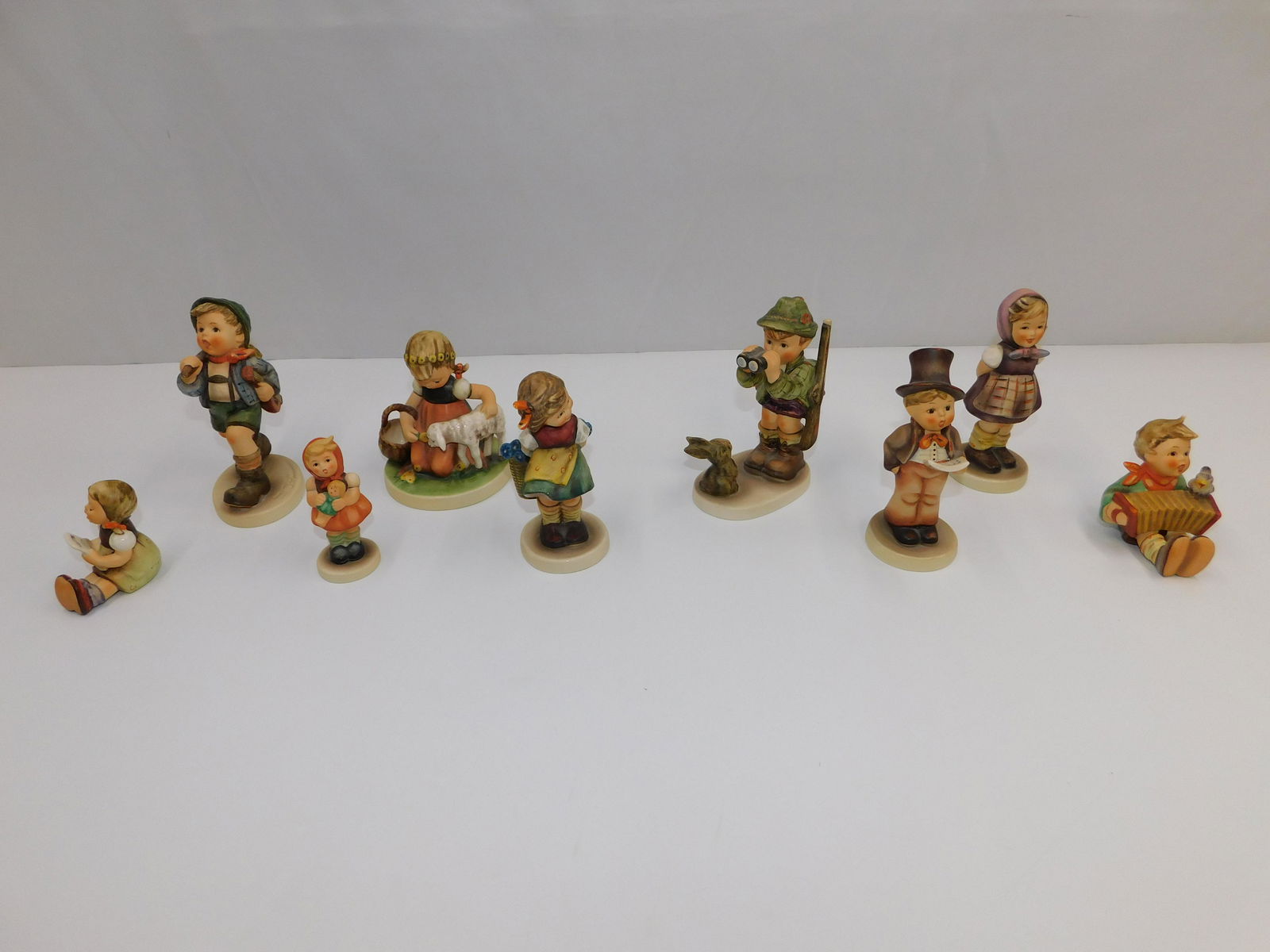 Lot of 9 Hummel Figurines (1 of 7)