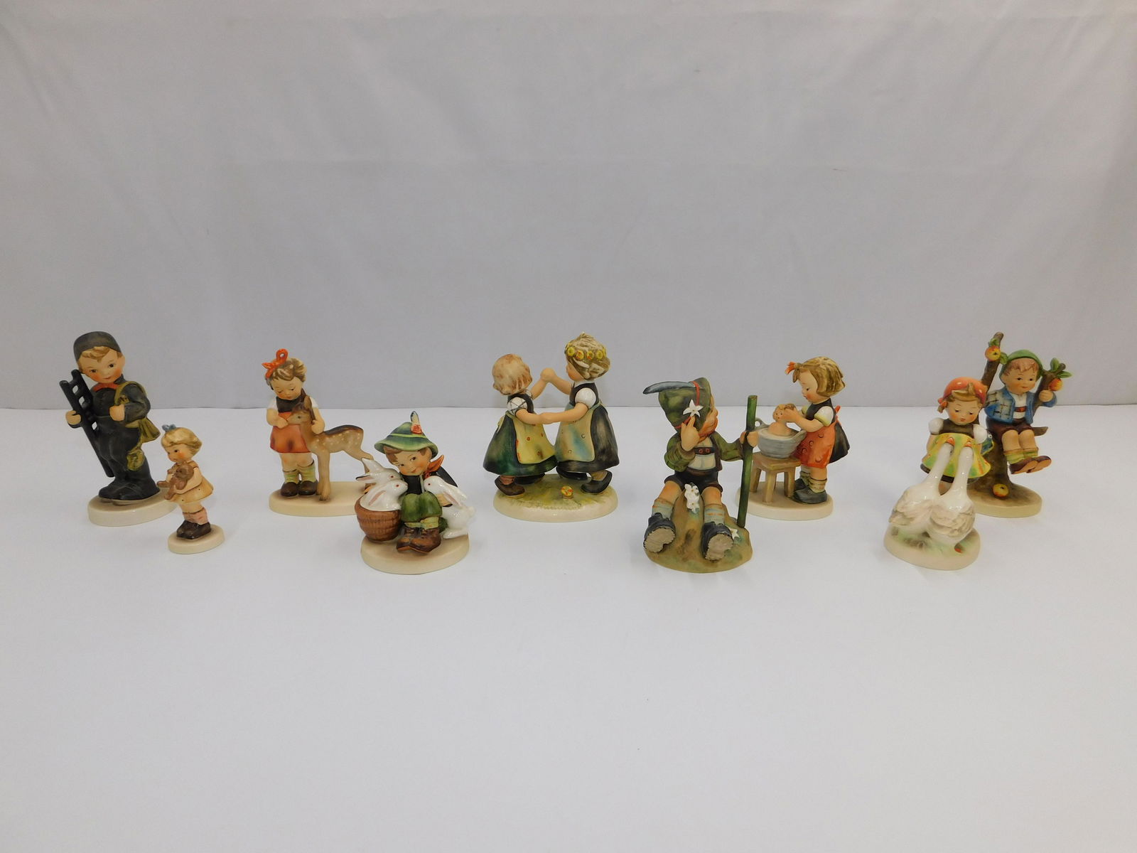 Lot of 9 Hummel Figurines (1 of 7)