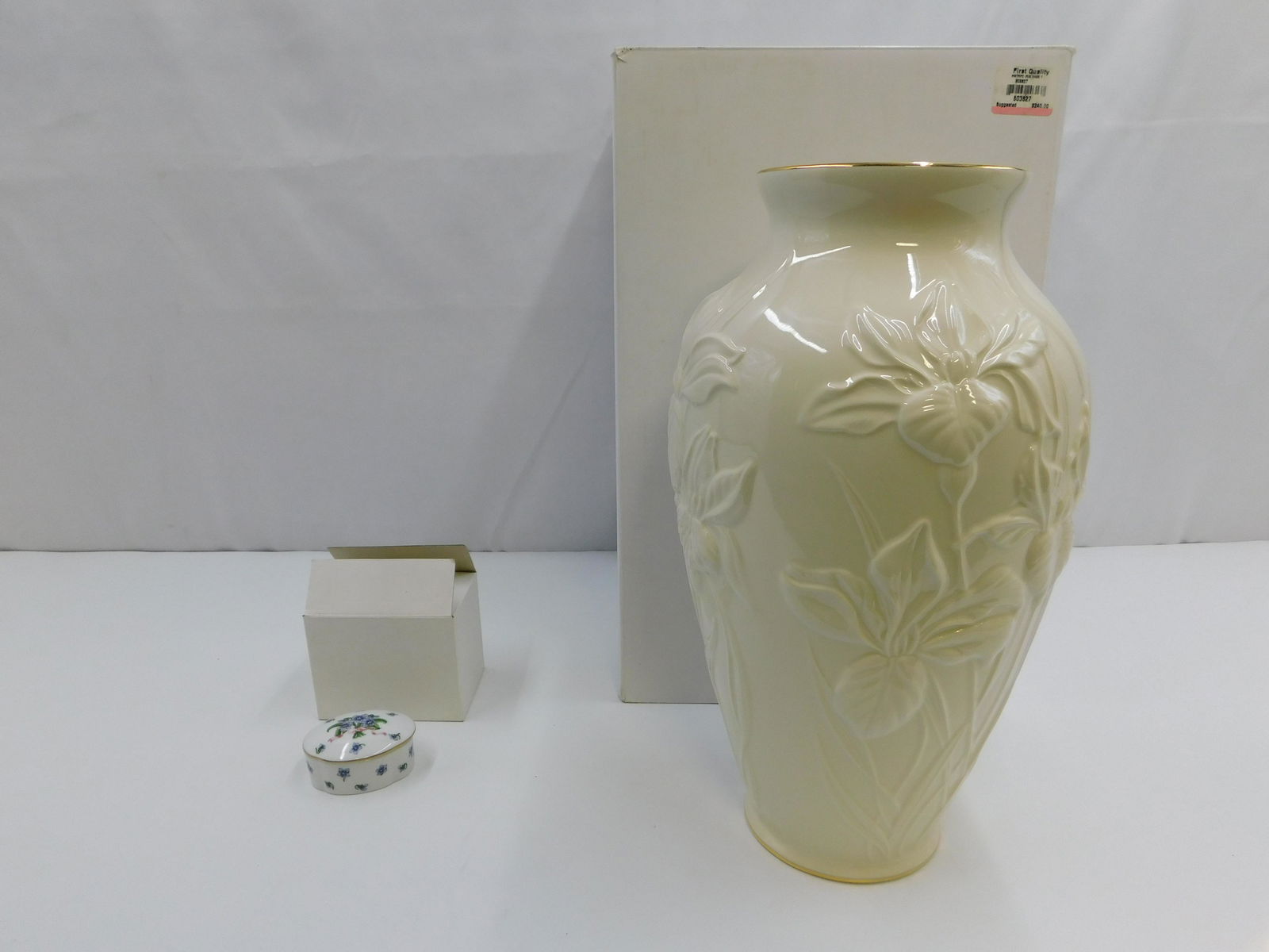 Lot of 2 Pieces of Lenox (1 of 7)