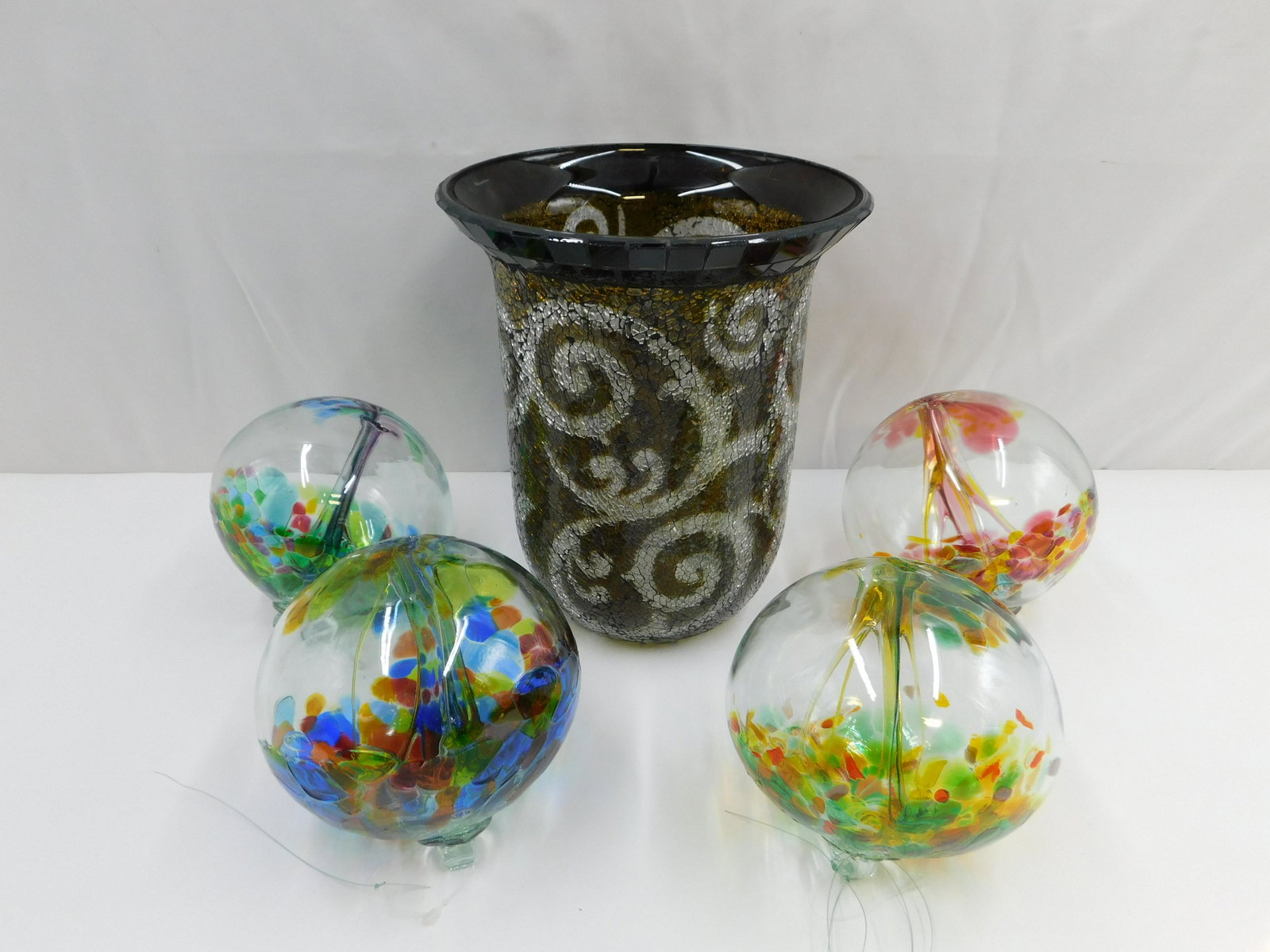 Group Lot of Art Glass and Crackle Glass: Group Lot with Crackle Glass and Tile Candle Holder and 4 Art Glass Witch Balls. Largest measures 11" tall. All invoices must be paid within 24 hours of the sale. Shipping options are the Liveaship fr