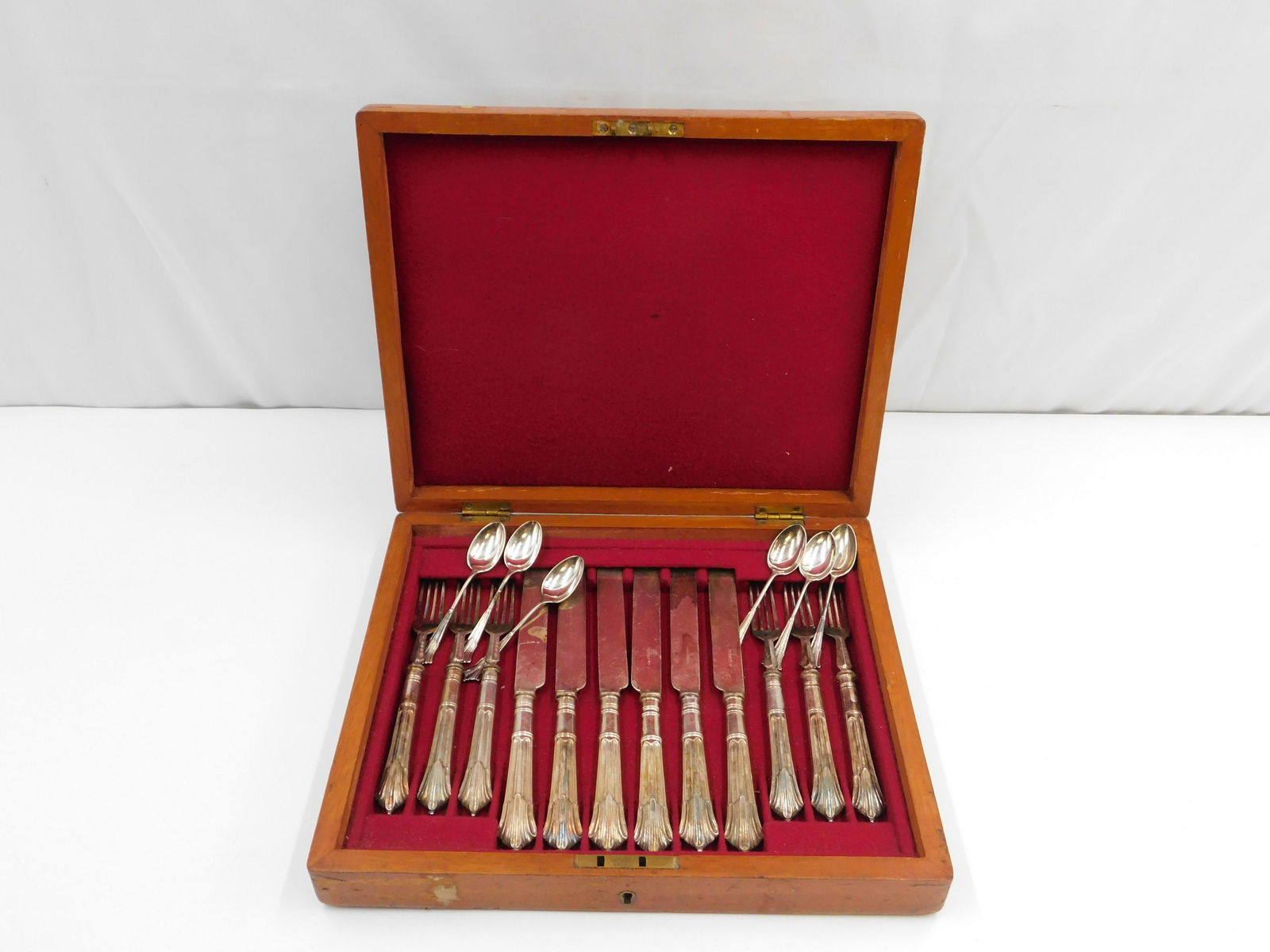 Lot of Flatware (1 of 5)