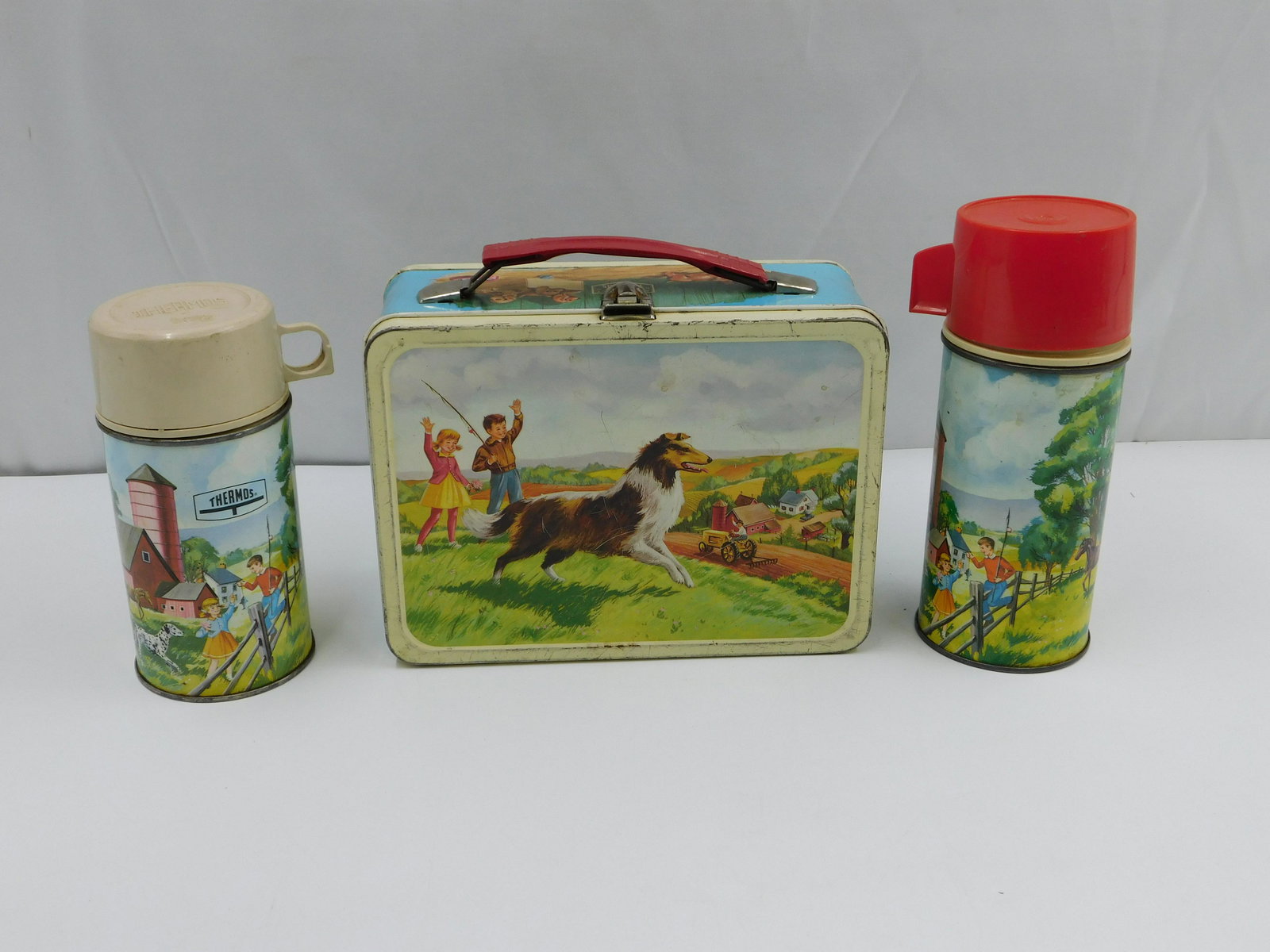 Lassie Vintage Lunchbox and Thermos (1 of 9)