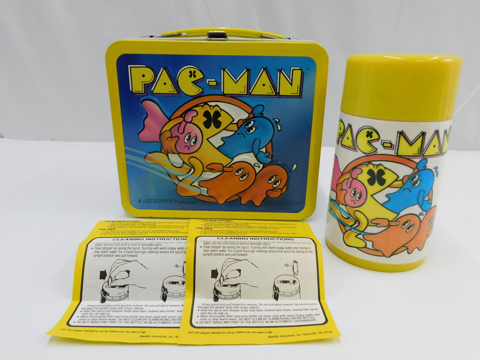 Pac-Man Lunchbox and Thermos (1 of 10)