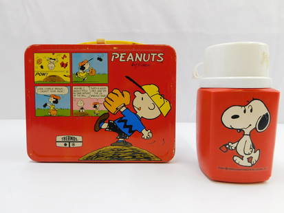 Peanuts Lunchbox and Thermos: Peanuts vintage tin lunchbox with original Thermos. Marked Thermos Division King-Seeley Thermos Co. Peanuts Characters Corp 1950, 1952, 1958, 1965. Has a few tine spots of paint loss/rust to the inter