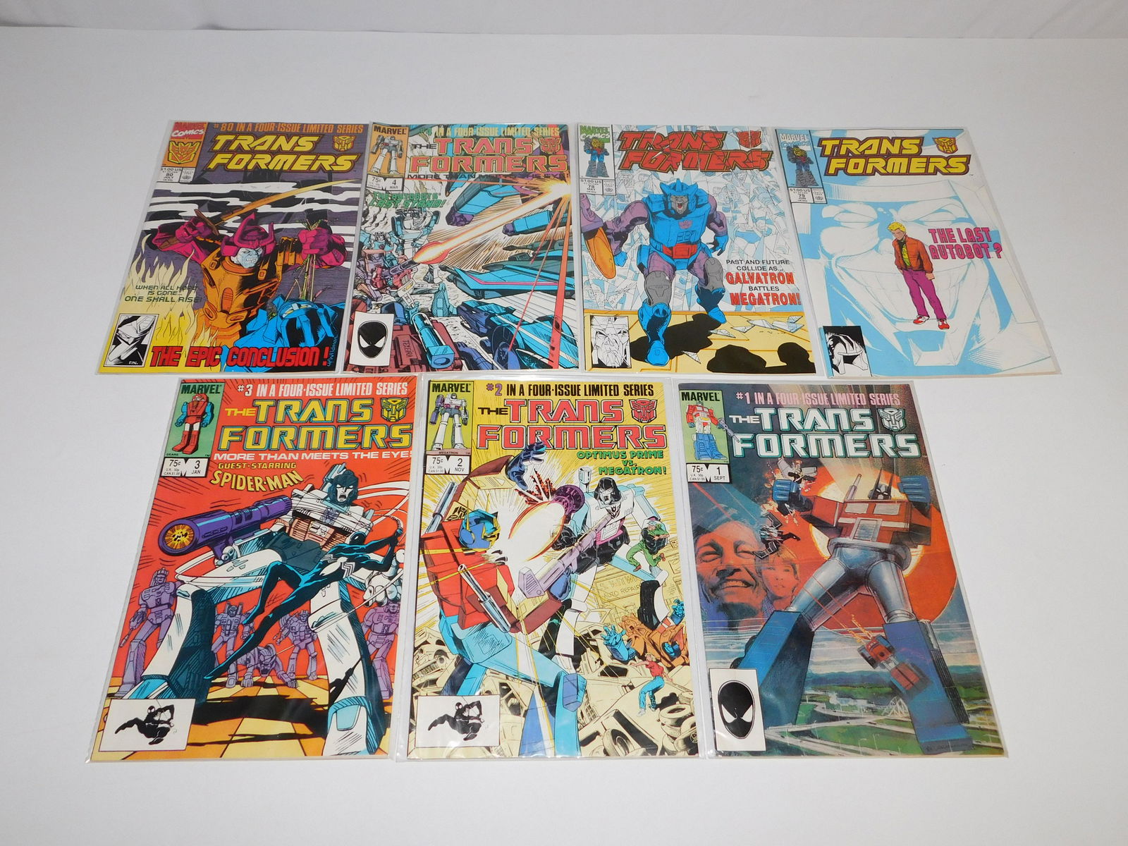 Lot of 7 Marvel Transformers Comics (1 of 4)