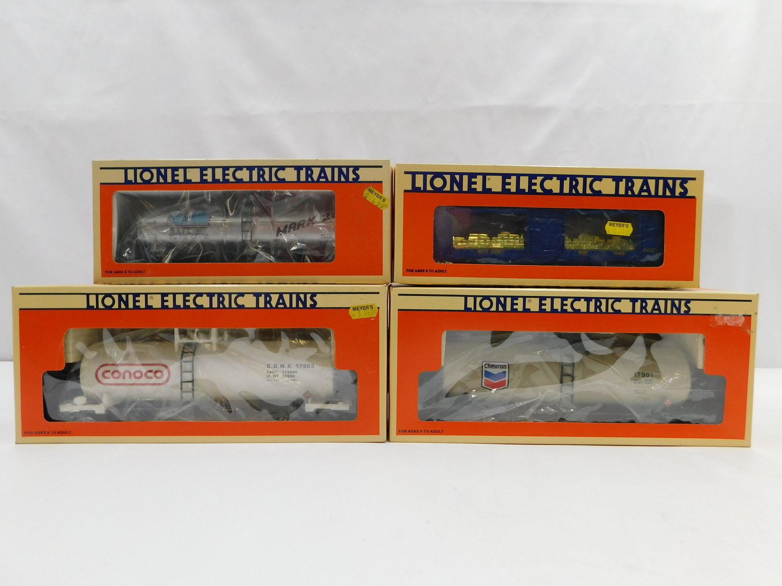 Lot of 4 Lionel LTI O Gauge Rolling Stock (1 of 4)