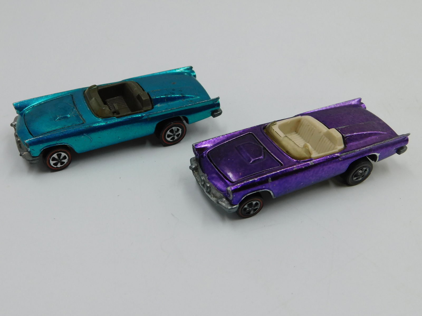 Lot of 2 Hot Wheels Redlines Classic '57 Bird (1 of 6)