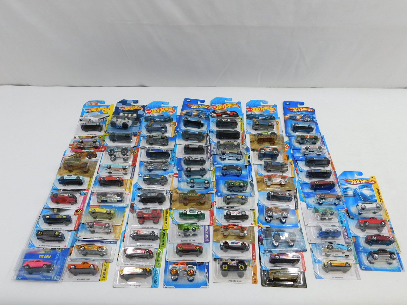 Lot of 75 Hot Wheels - All Mint on Card (1 of 6)