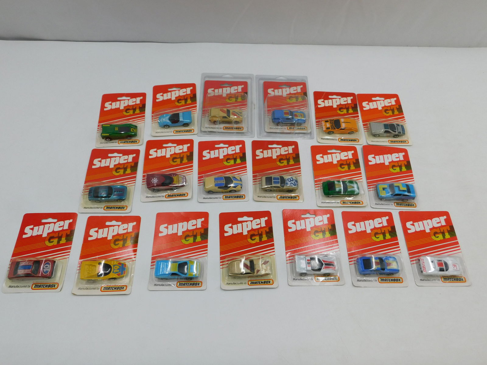Lot of 19 Matchbox Super GT Cars (1 of 6)