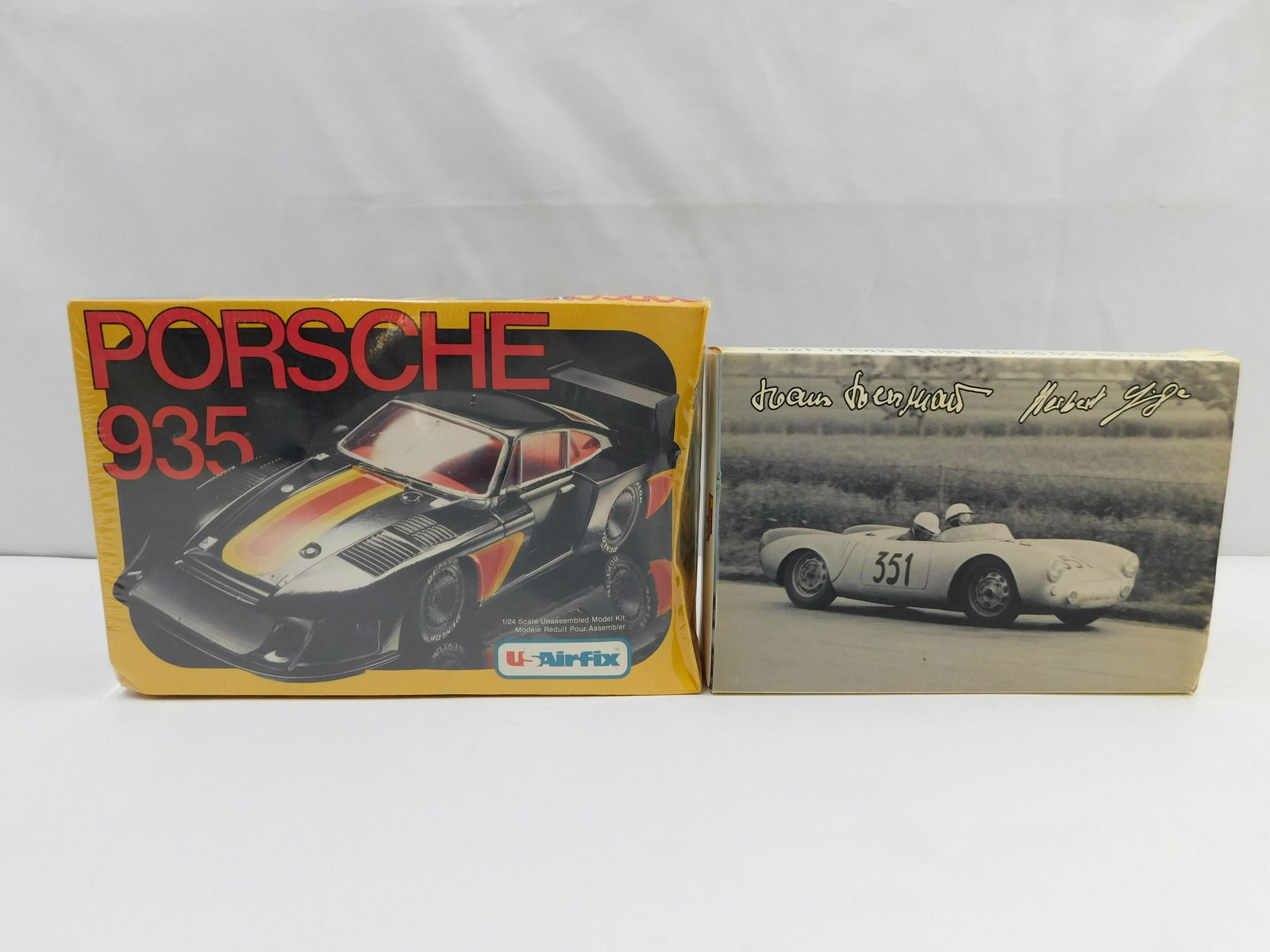 Lot of 2 Model Kits (1 of 3)