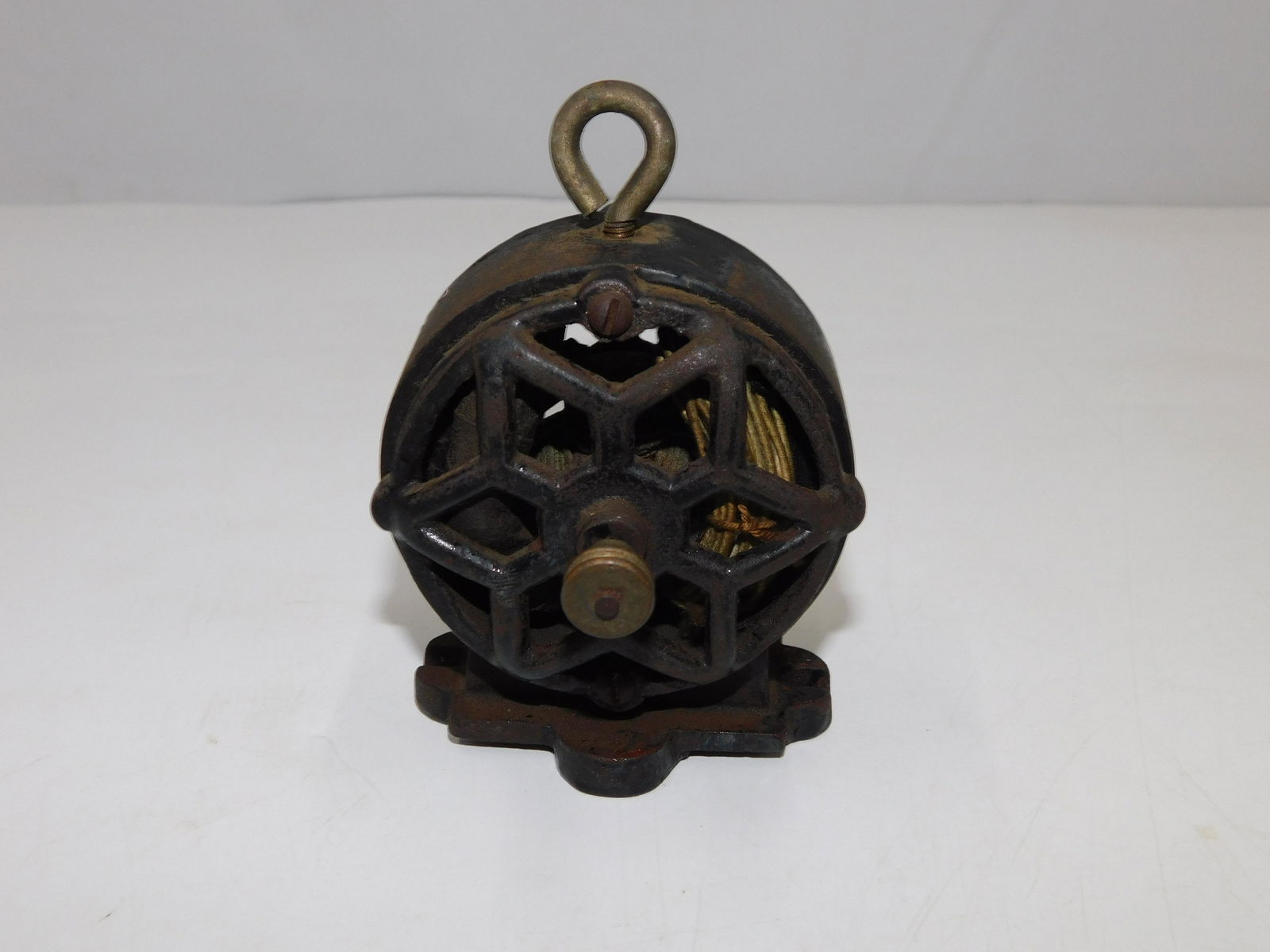 Antique Cast Iron Electric Motor (1 of 5)