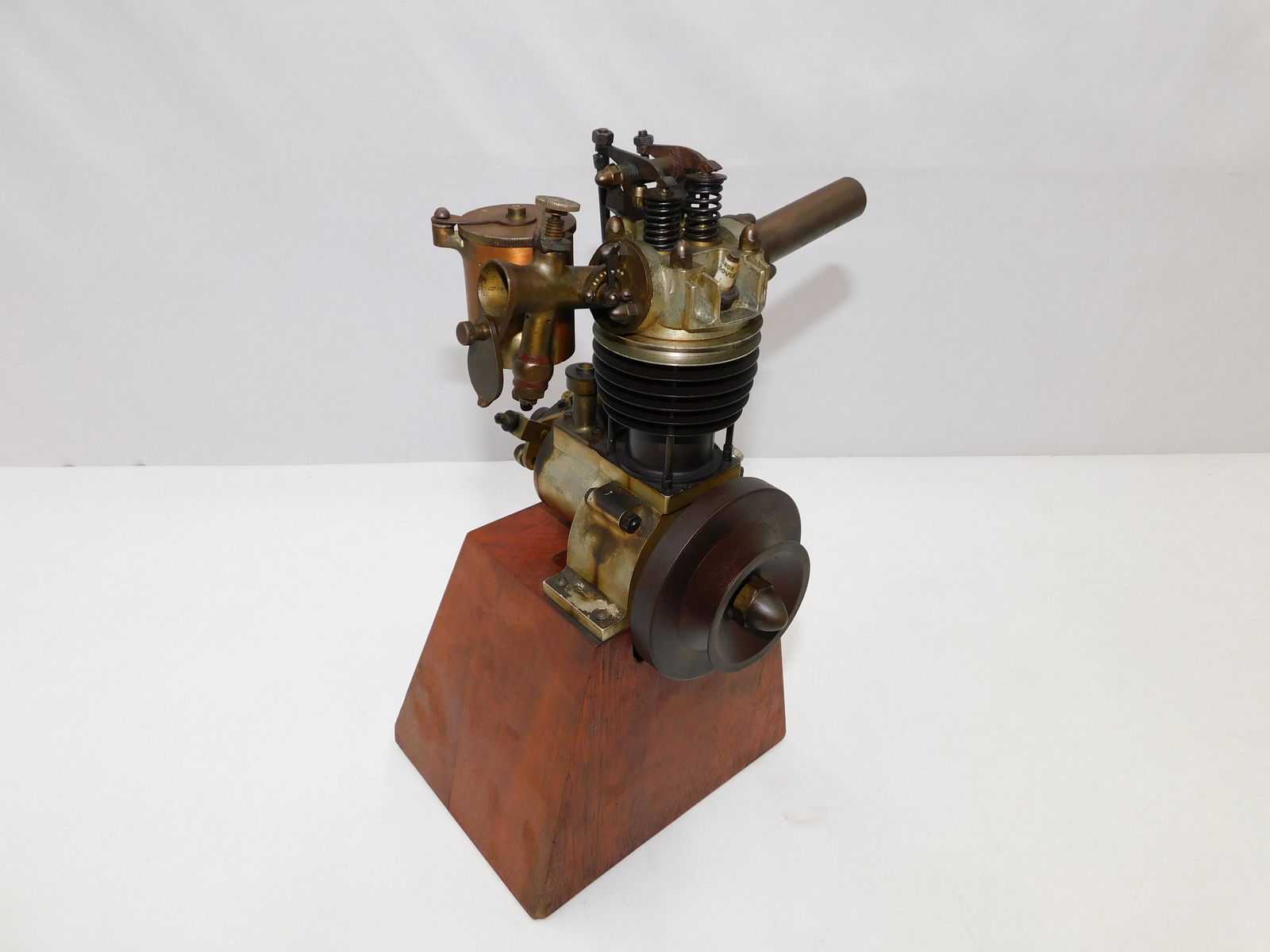 Antique Gas Powered Motor (1 of 7)