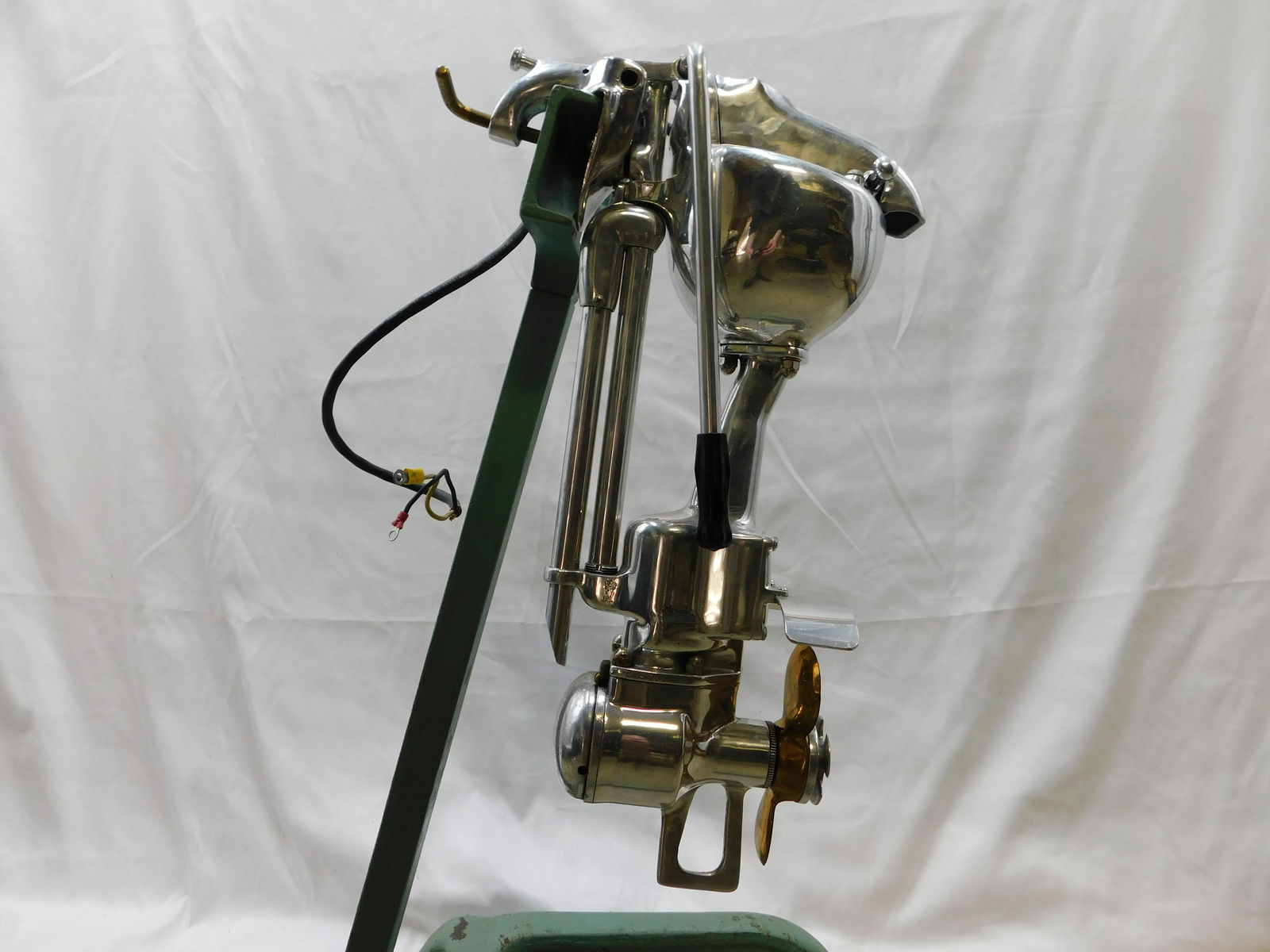 Antique Clarke Electric Outboard Boat Motor (1 of 7)