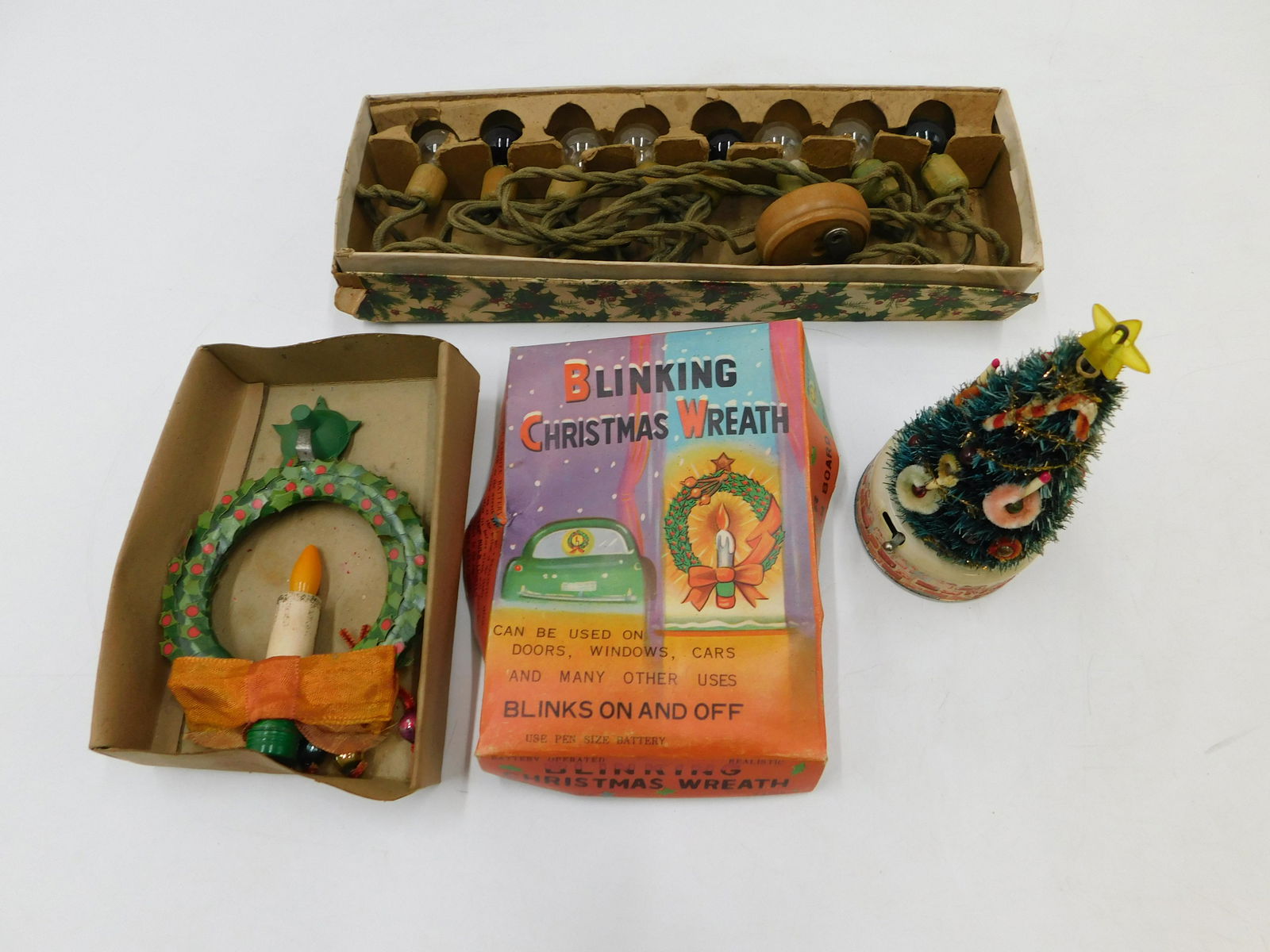 Lot of Vintage Christmas Items (1 of 5)