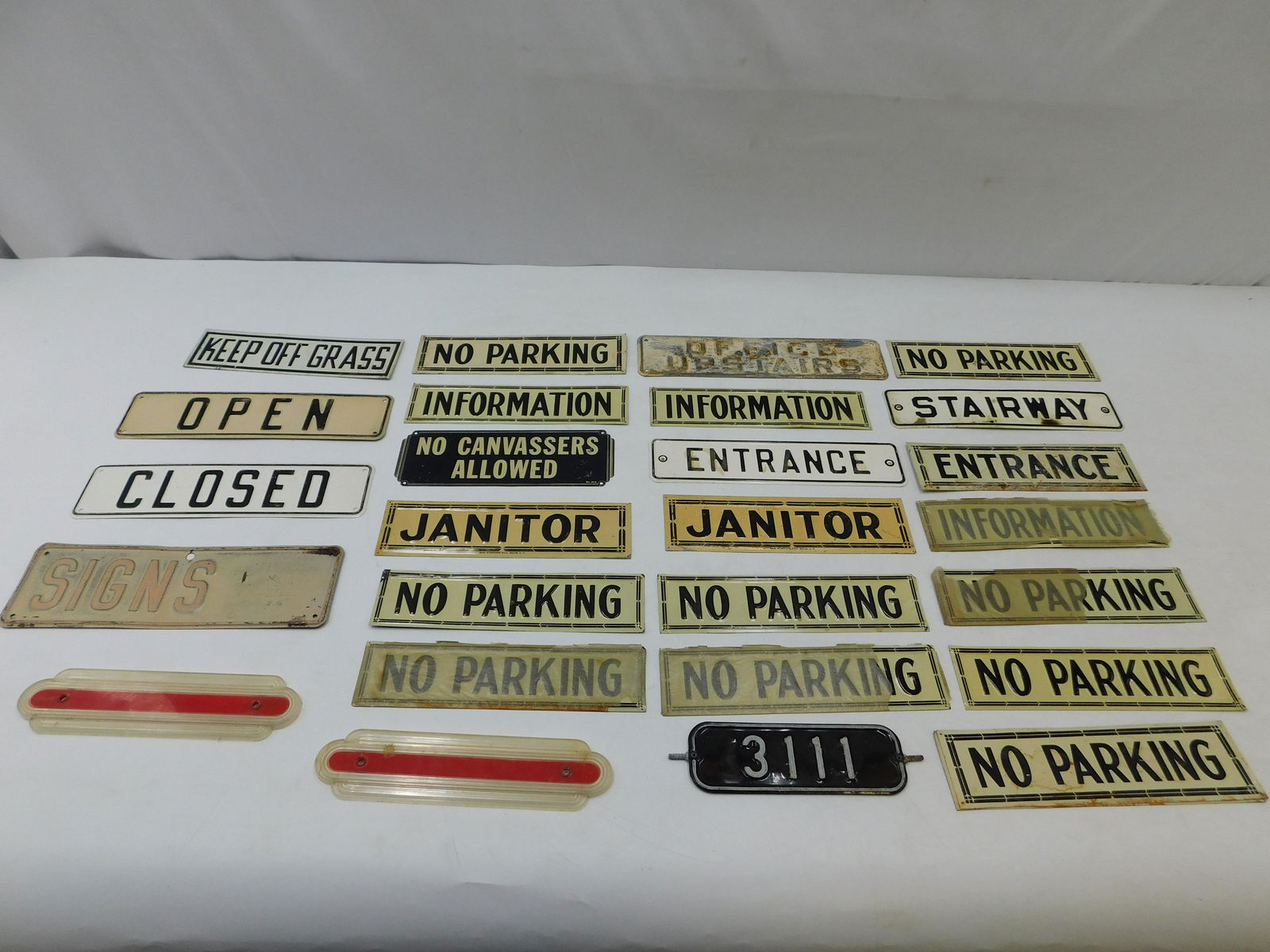 Large Lot of 20+ Vintage Tin Signs (1 of 5)