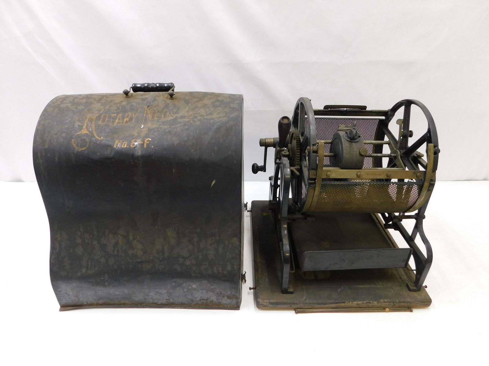 Antique Rotary Neostyle #8-F Mimeograph: Antique Rotary Neostyle #8-F Mimeograph. Appears to be in working order. Overall condition is good with minor denting and rusting. Needs a good cleaning. Measures 17" tall x 15" wide. All invoices mus