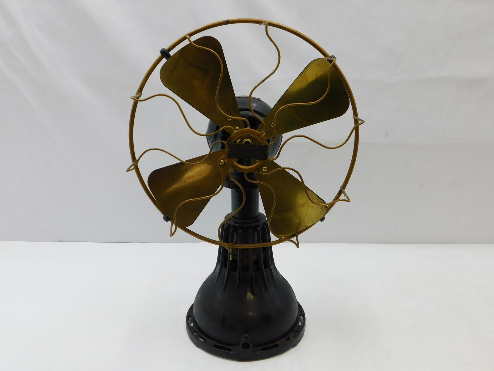 Large Antique Lake Breeze Motor Fan (1 of 7)