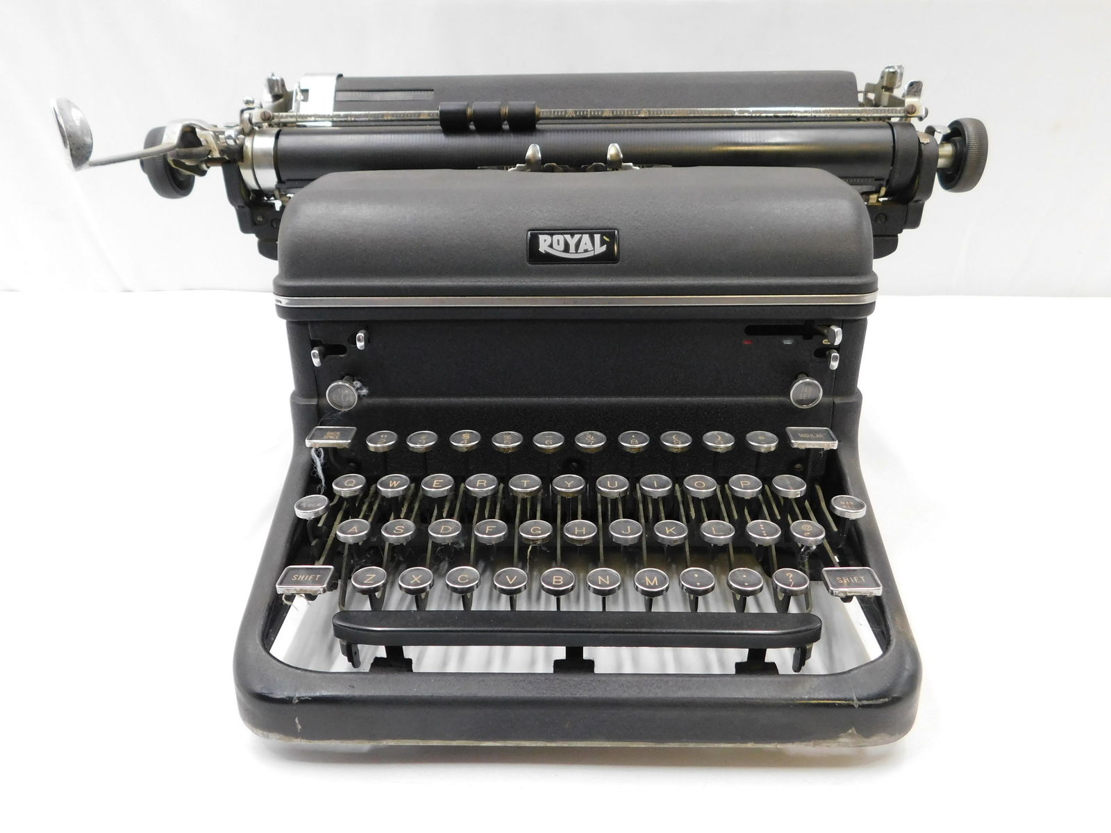 Vintage Royal Typewriter (1 of 7)