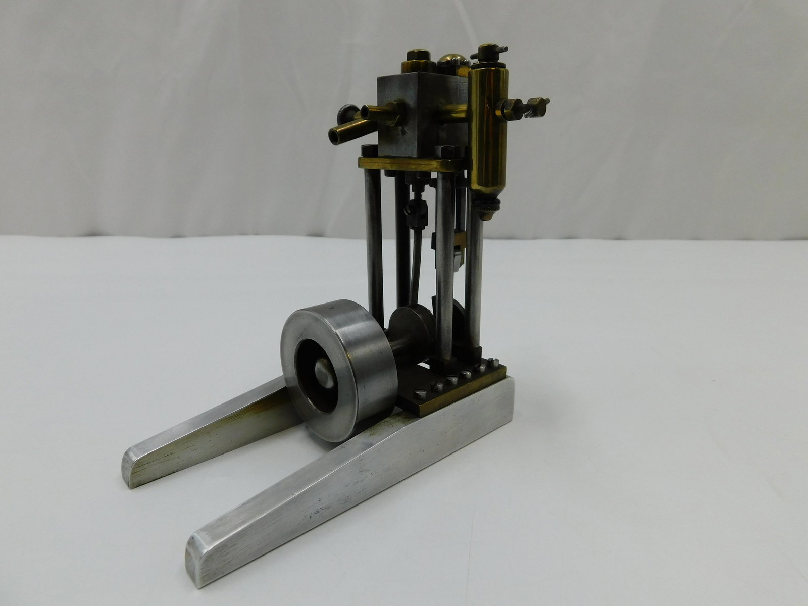 Electric Powered Replica Ship Engine (1 of 6)