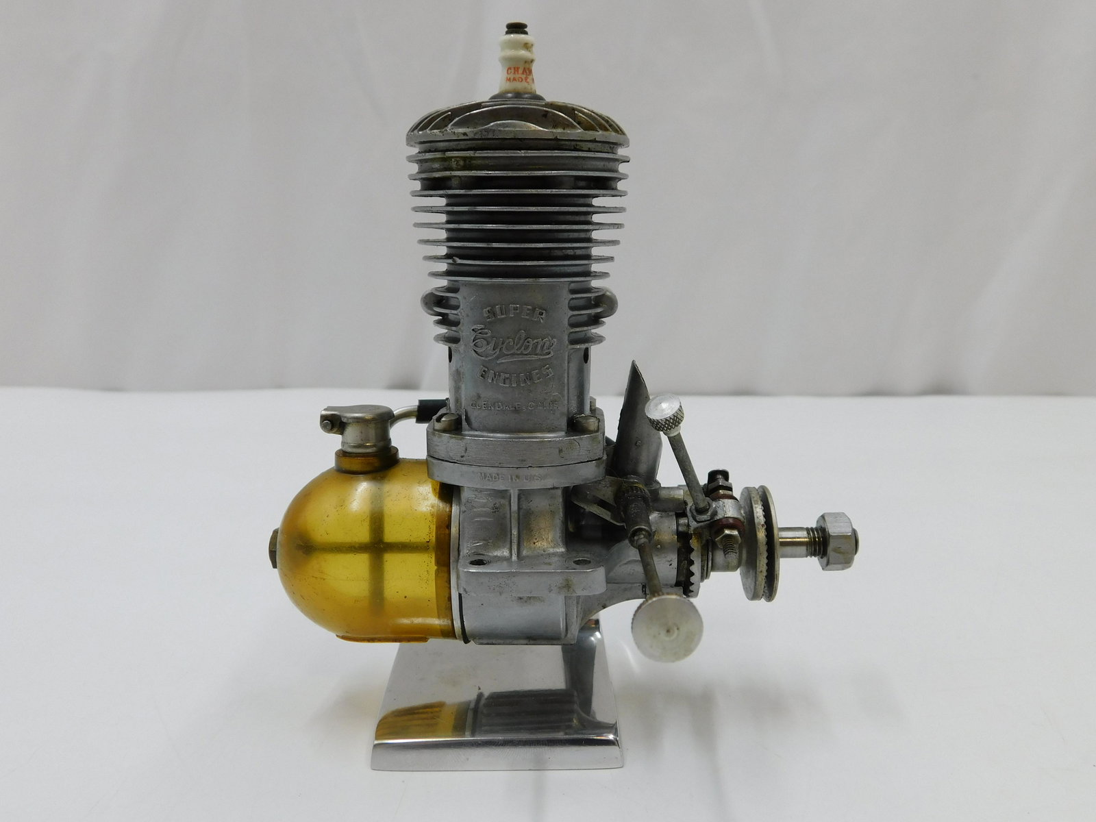 Super Cyclone Gas Powered Model Airplane Engine (1 of 6)