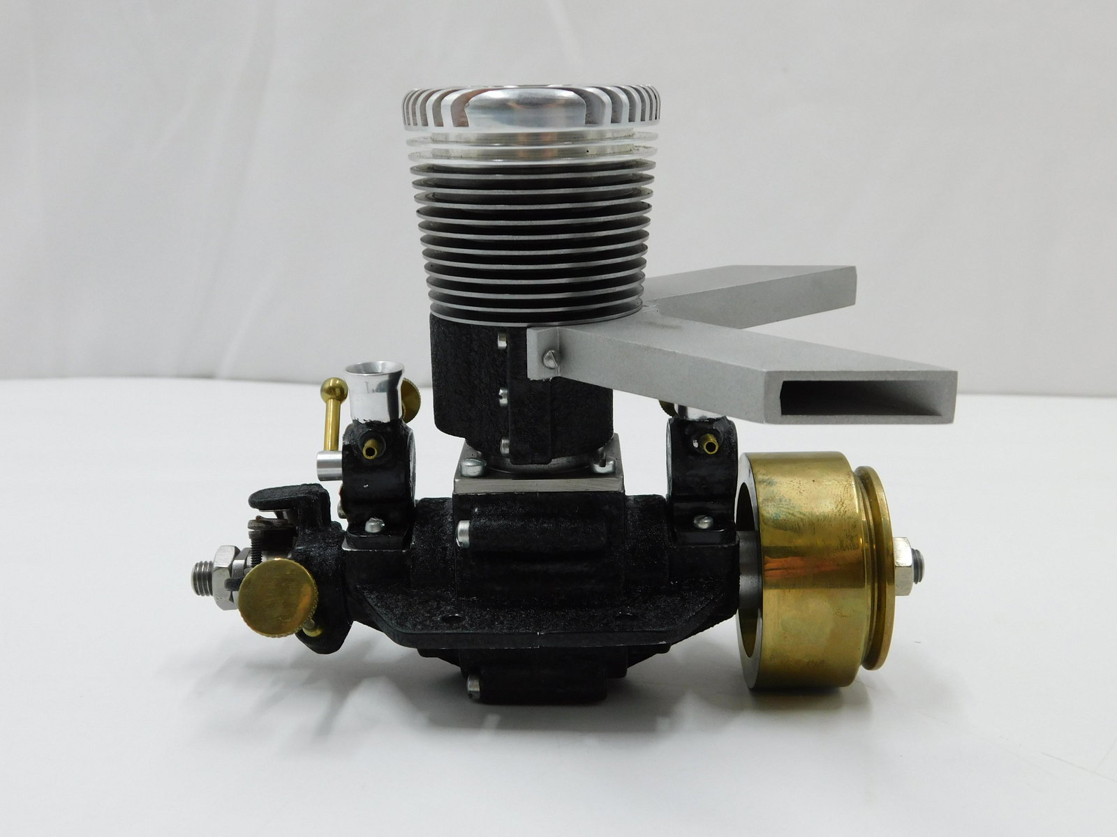 Vintage Atwood Silver Crown Champion Model Airplane Engine (1 of 5)