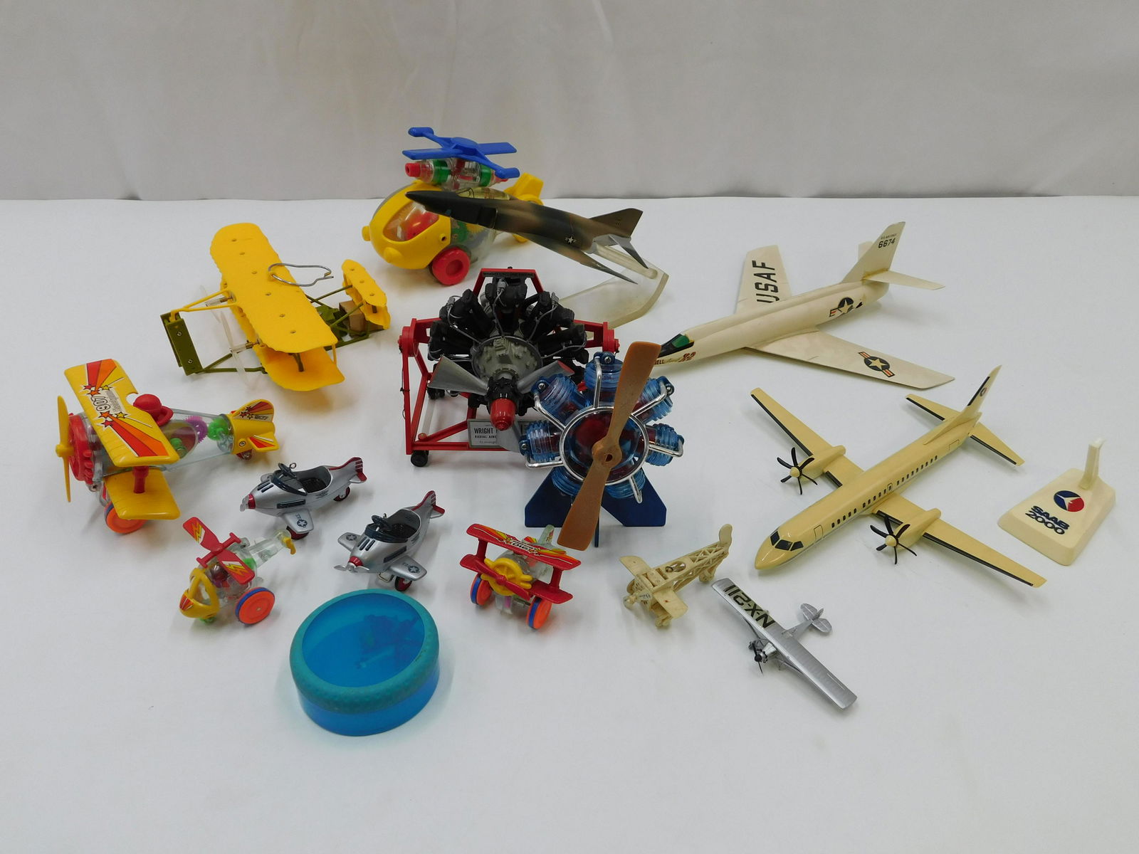 Group Lot of Toy and Model Airplanes (1 of 5)