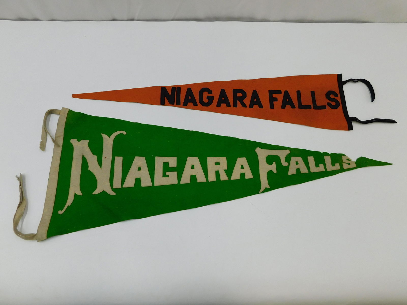 Lot of 2 Vintage Niagara Falls Pennants (1 of 7)