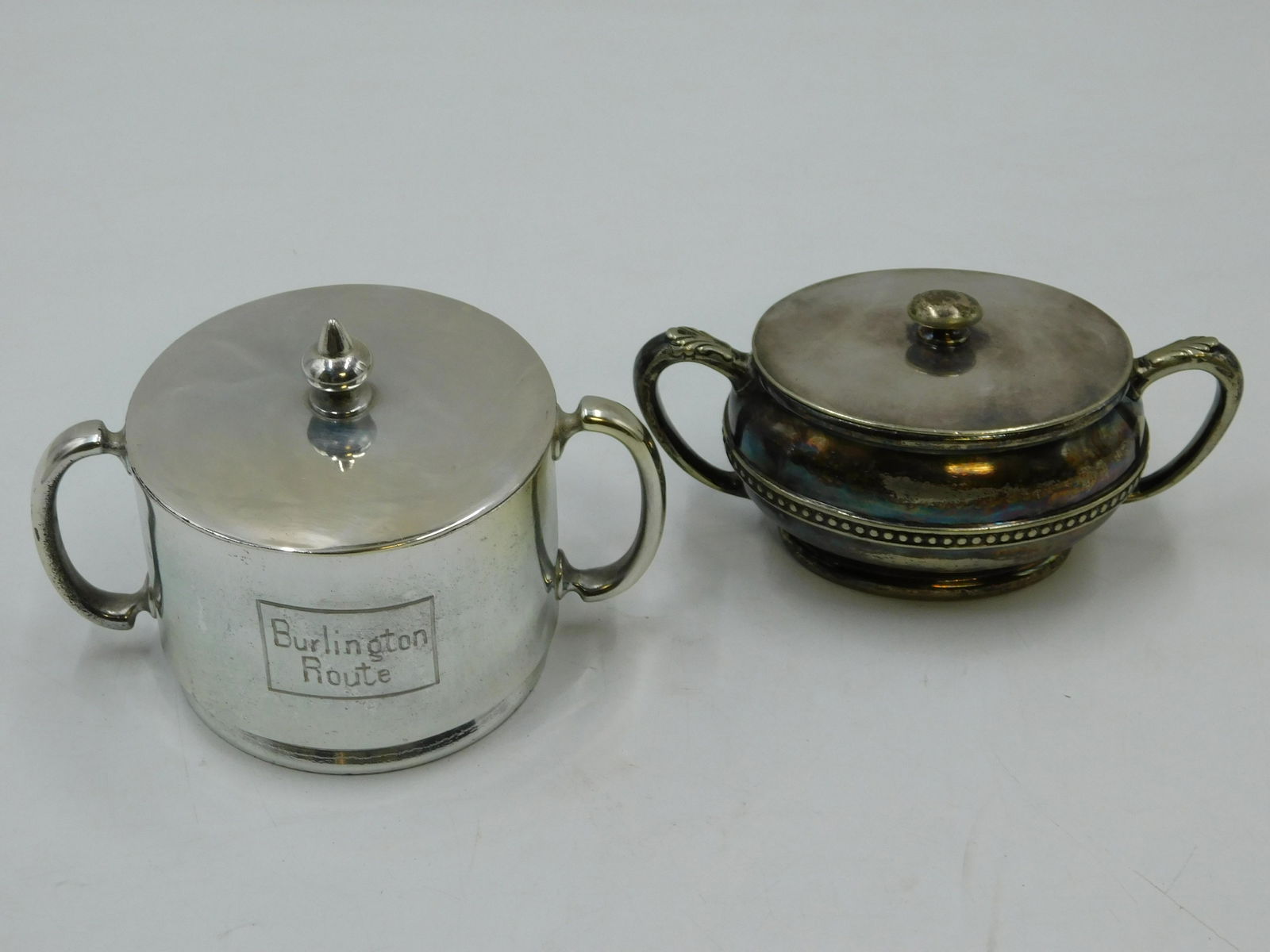 Lot of 2 Silverplate Railroad Serving Pieces (1 of 5)