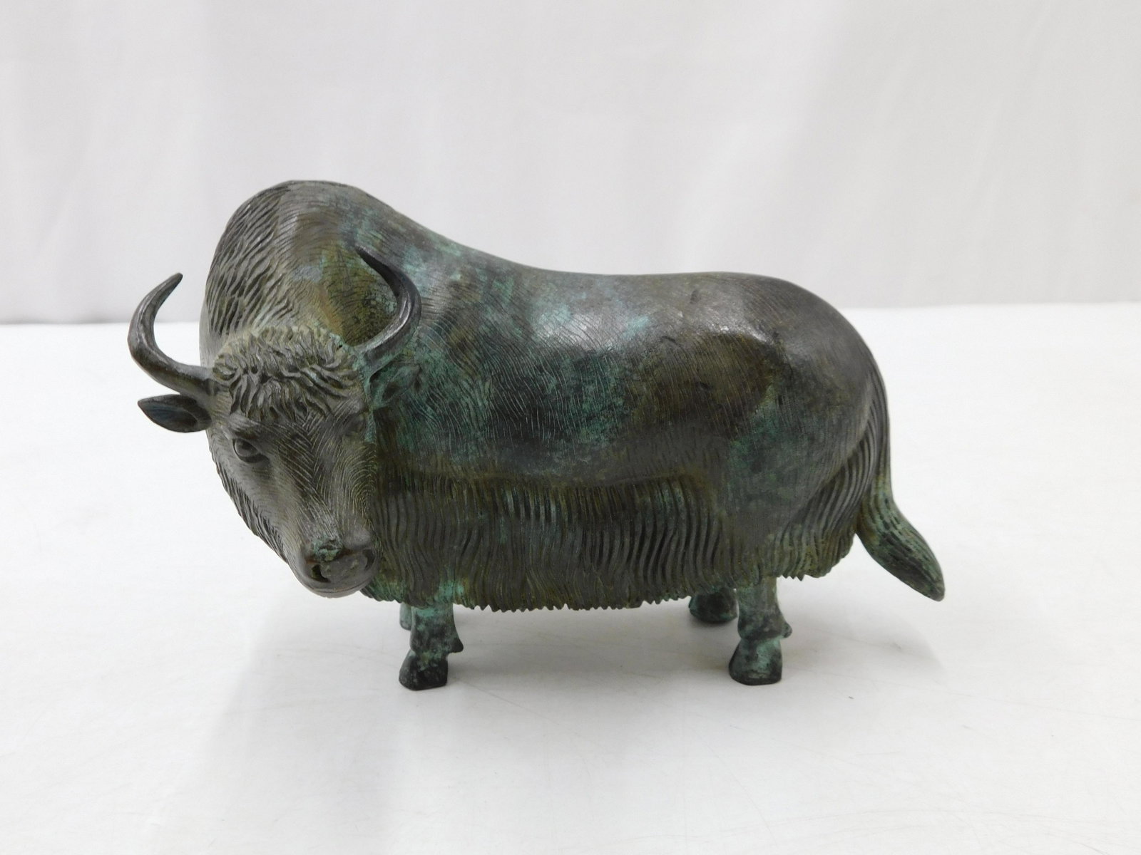 Bronze Guar Statue (1 of 5)