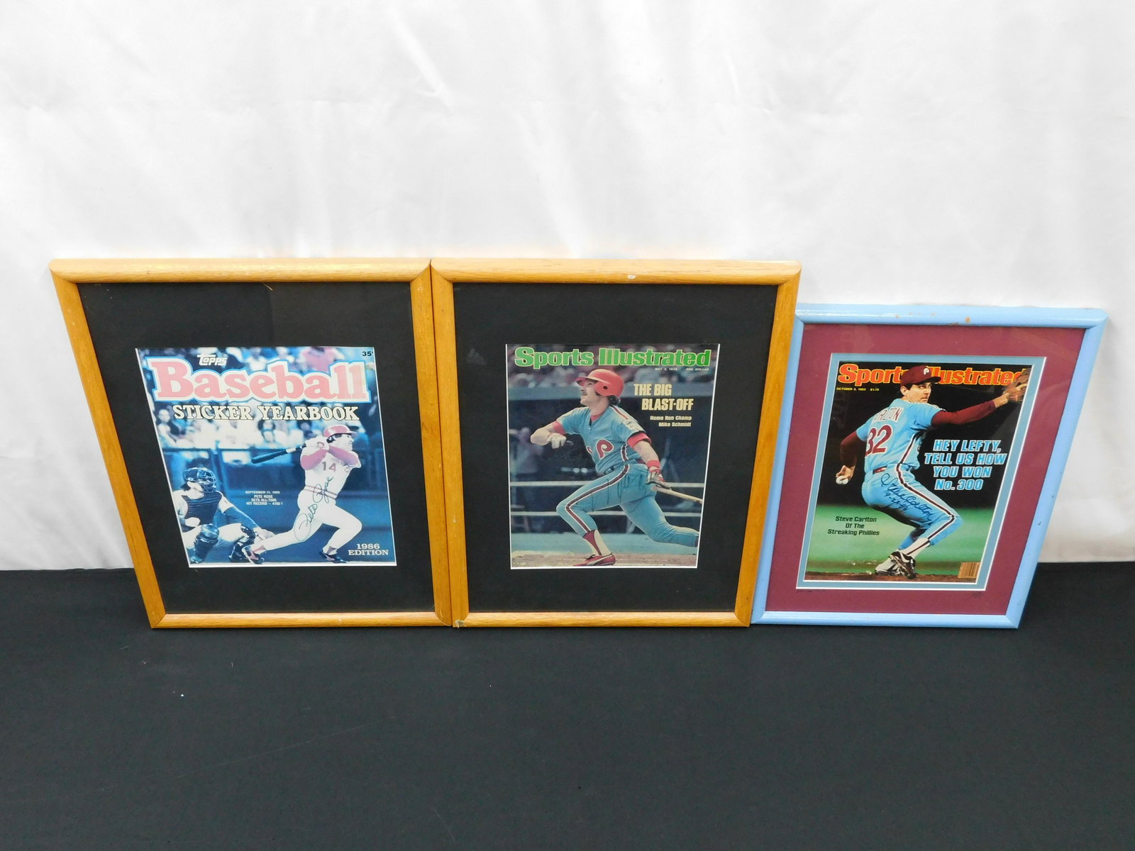 Lot of 3 Framed Autographed Philadelphia Phillies Items (1 of 8)
