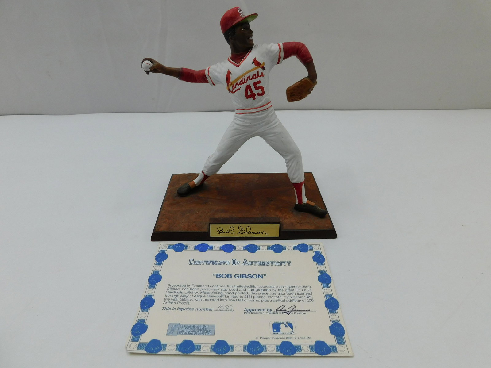 Bob Gibson Autographed Collectible Statue: Bob Gibson Autographed Collectible Statue with COA from Pro Sport Creations. Measures 9.25" x 8". All items in this sale came from a single owner collection with a 30 day guarantee that the autographs