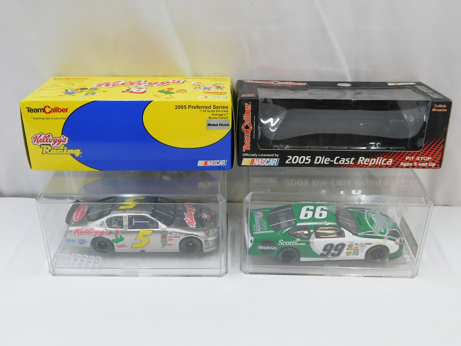 Lot of 2 Autographed NASCAR 1:24 Scale Diecast (1 of 4)