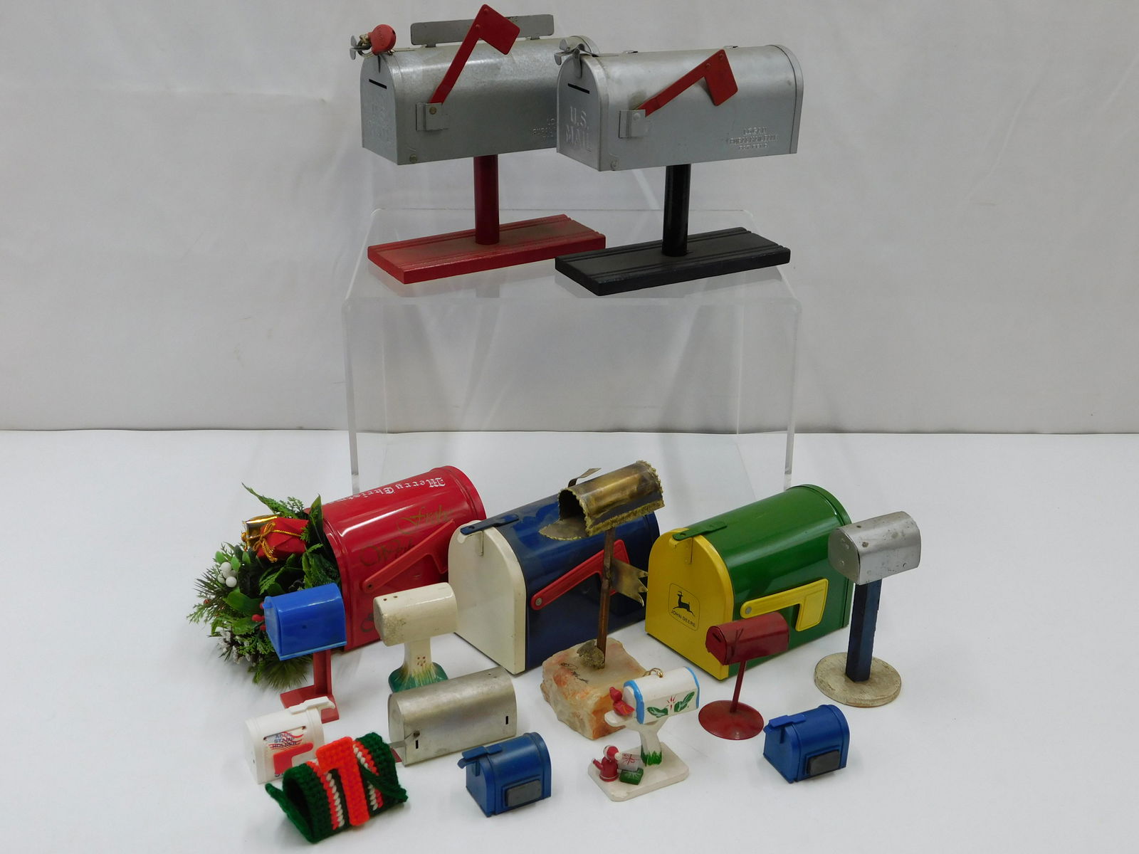 Large Lot of Toy Mailboxes (1 of 7)