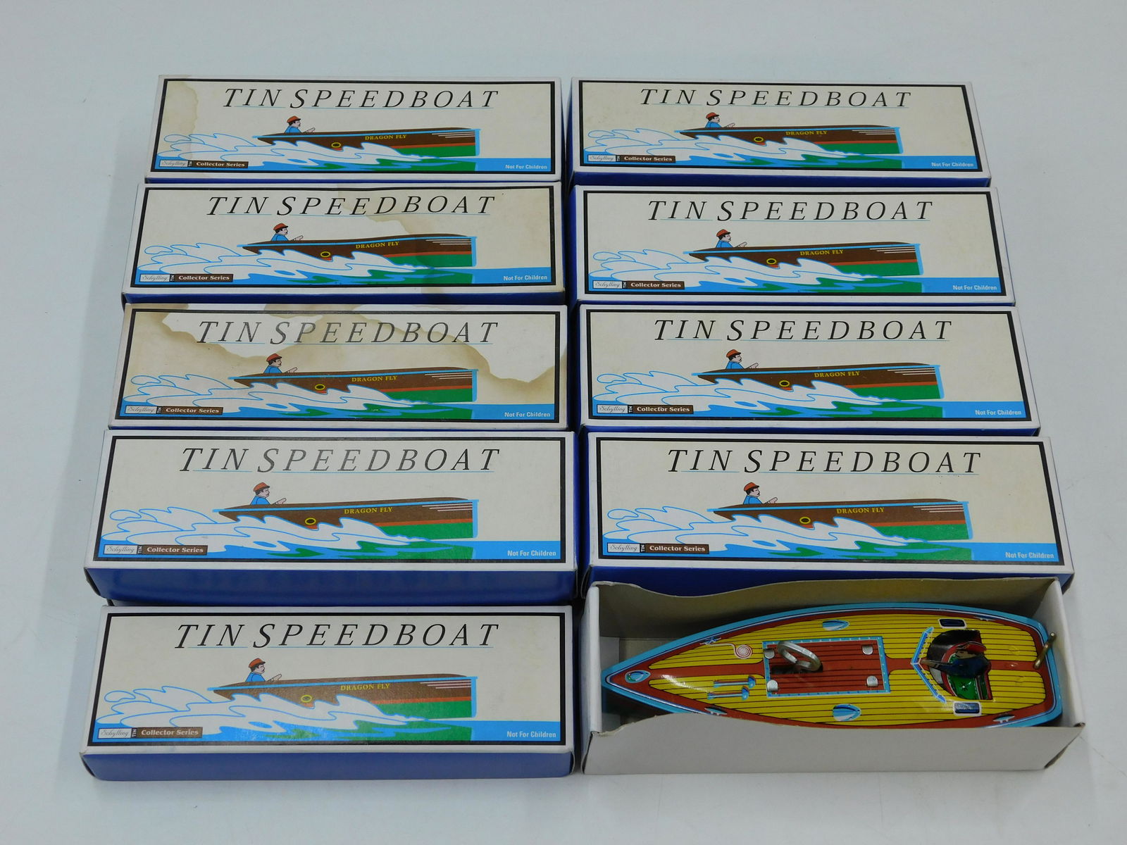 Lot of 9 Key Wind Tin Speed Boats (1 of 6)